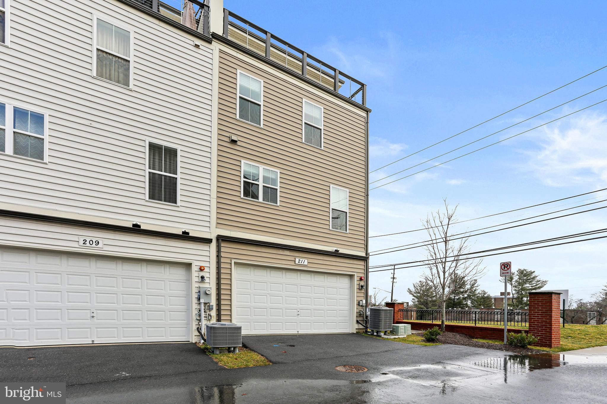 GLENMONT METROCENTRE - Residential Lease