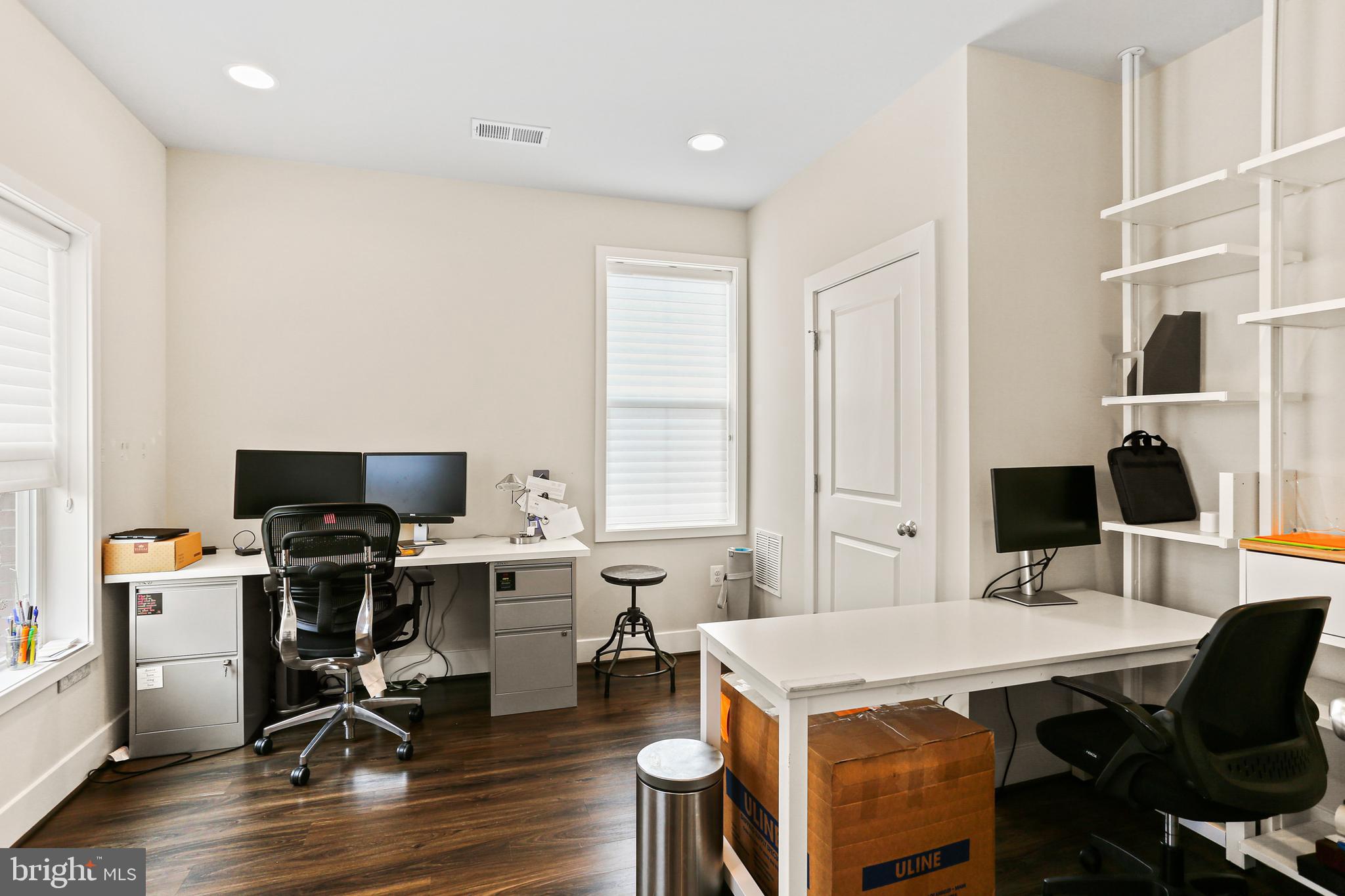 GLENMONT METROCENTRE - Residential Lease