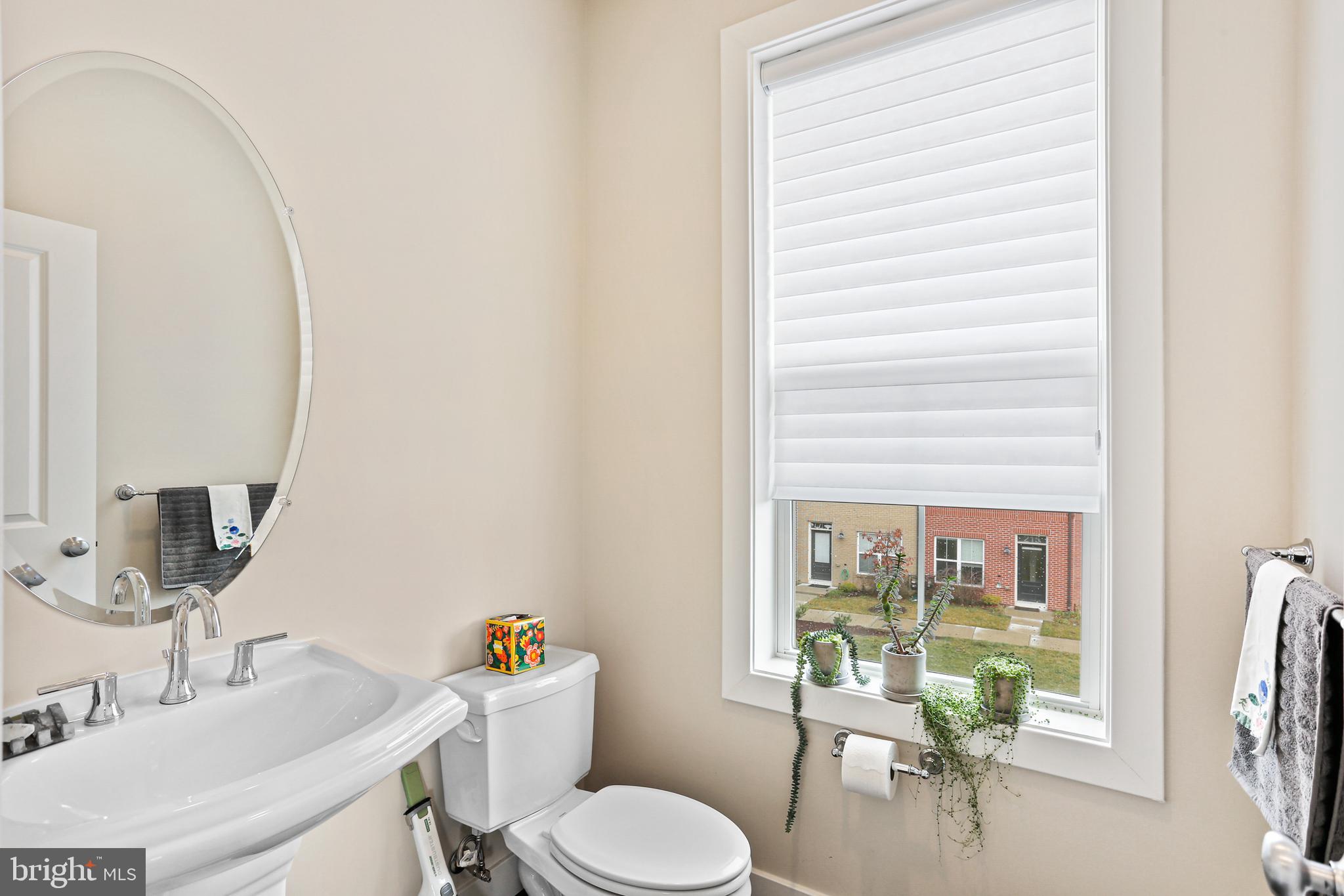 GLENMONT METROCENTRE - Residential Lease