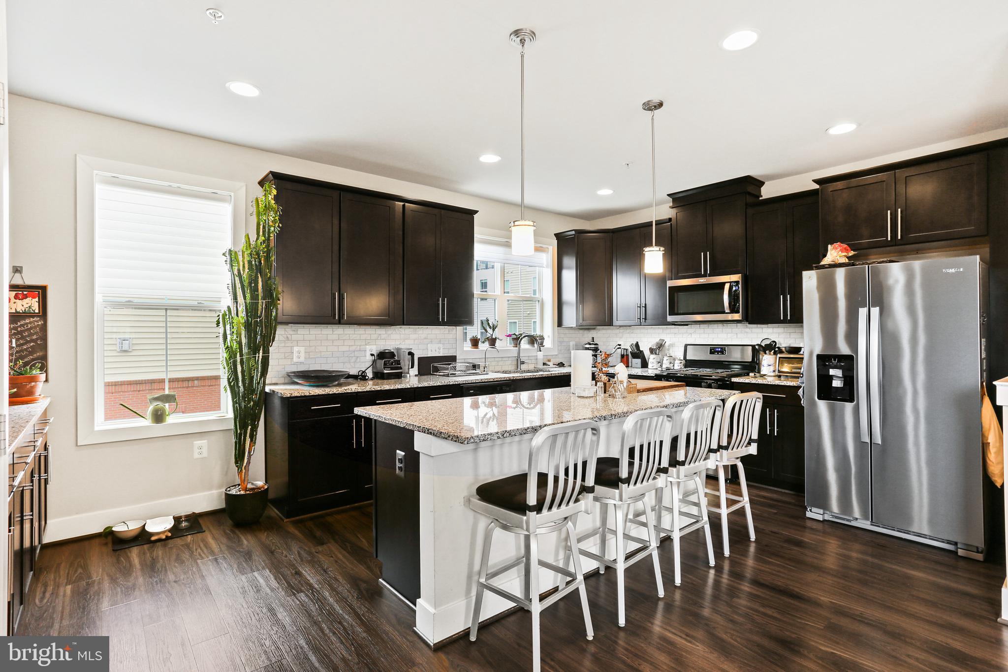 GLENMONT METROCENTRE - Residential Lease