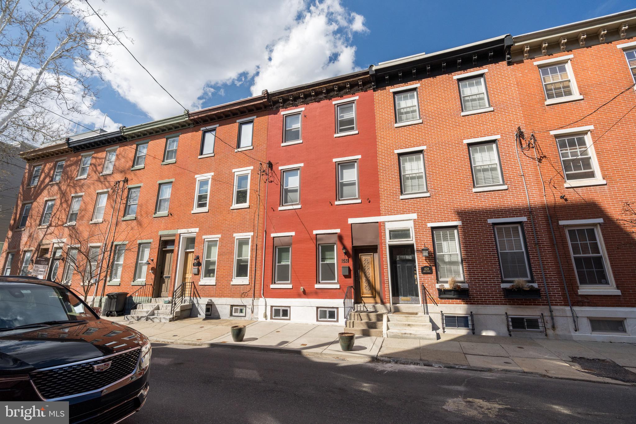 FAIRMOUNT - Residential