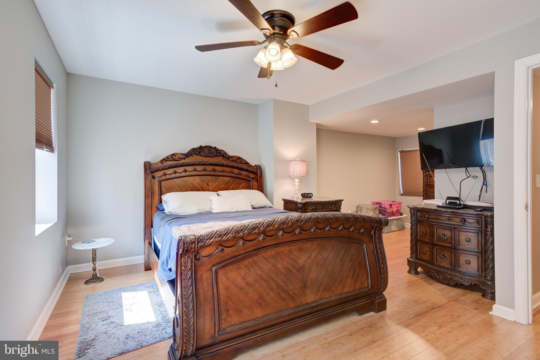 FAIRMOUNT - Residential