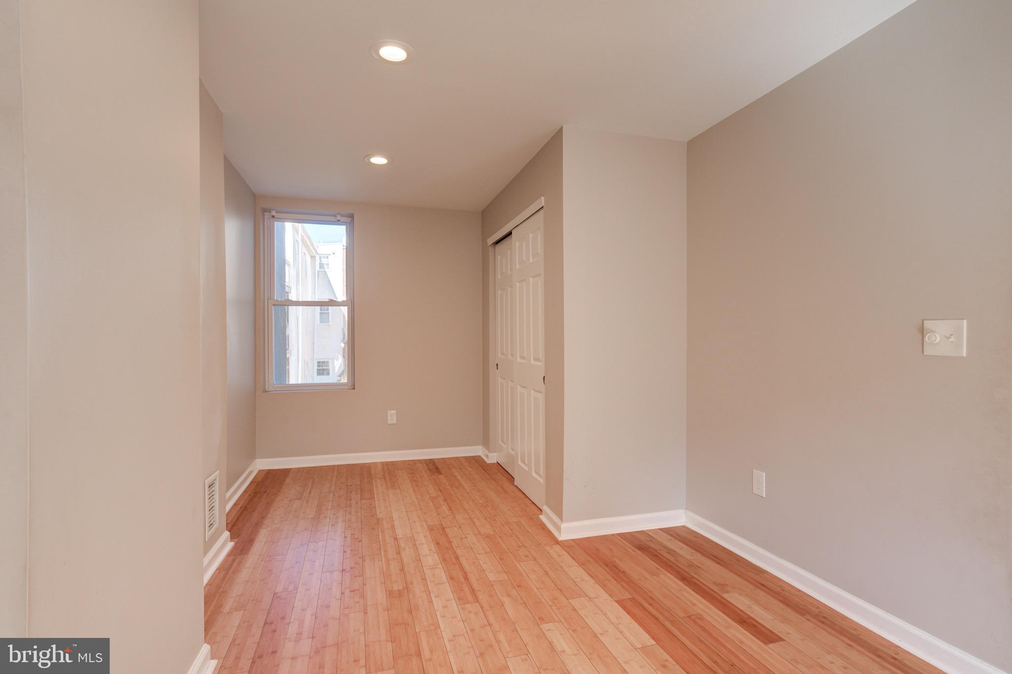 FAIRMOUNT - Residential