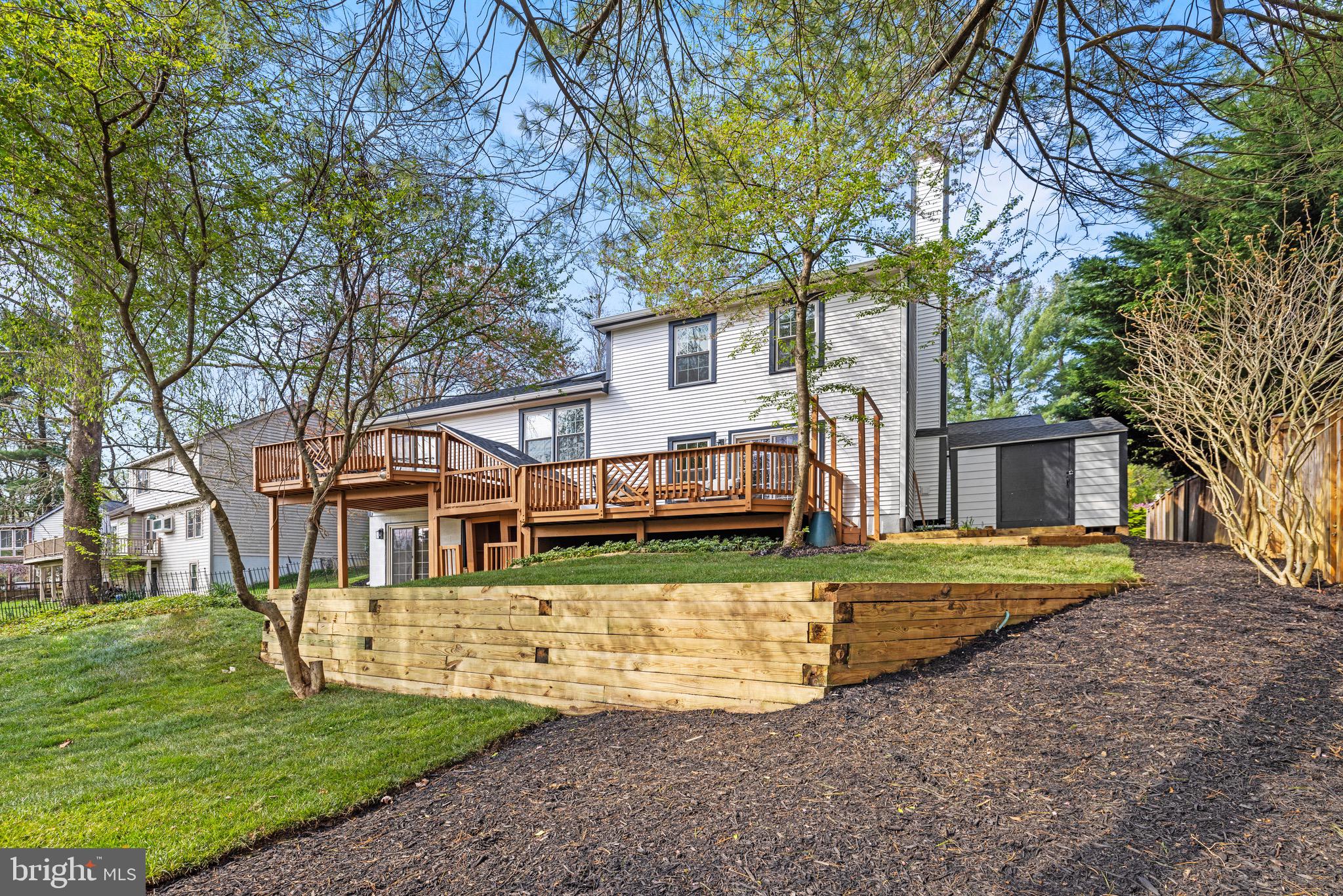 HUNTERS TRACE - Residential