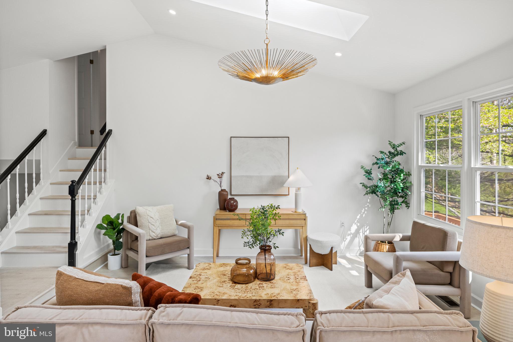 HUNTERS TRACE - Residential