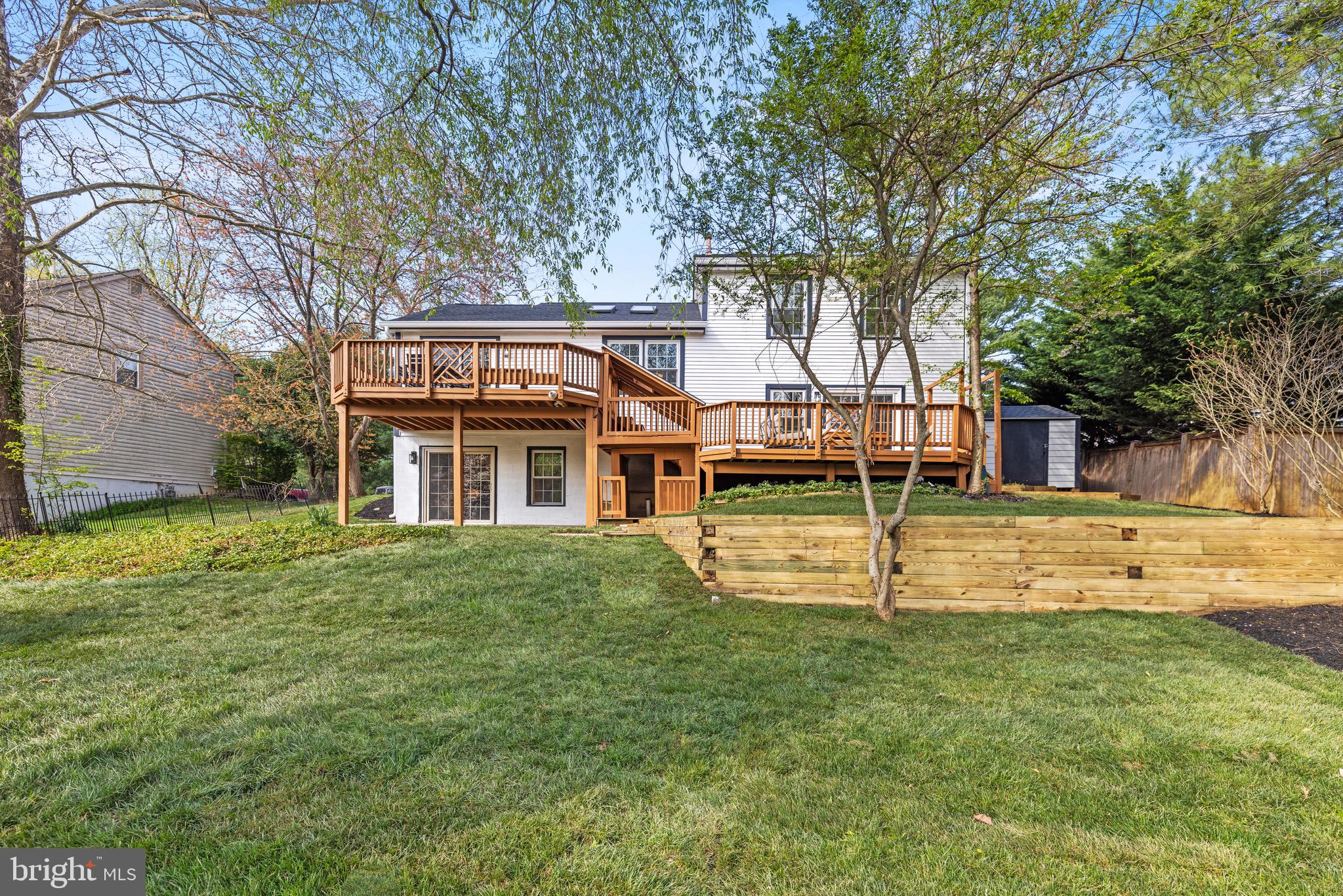 HUNTERS TRACE - Residential