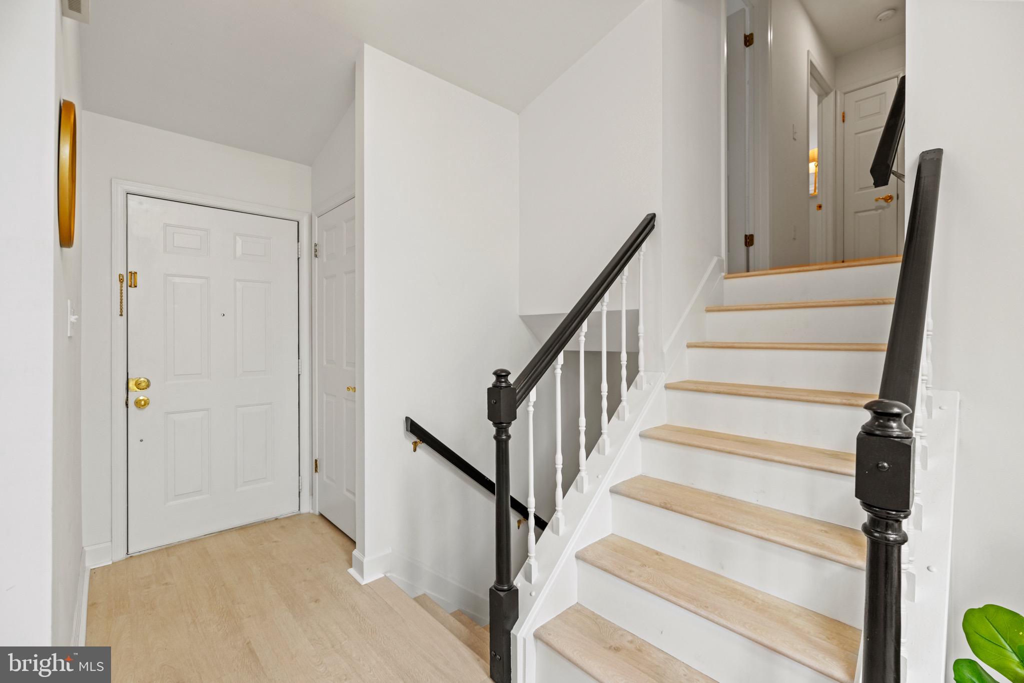 HUNTERS TRACE - Residential