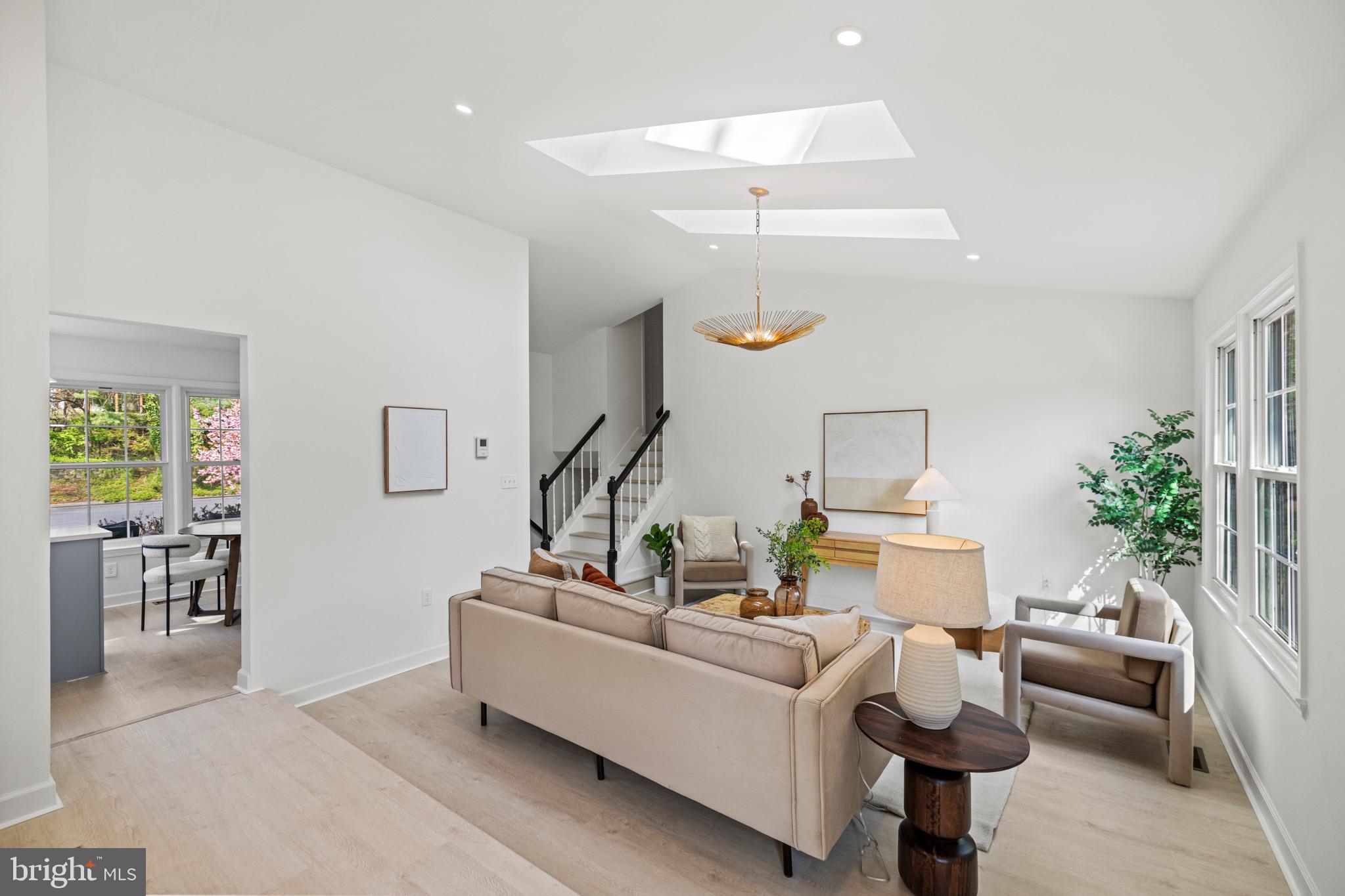 HUNTERS TRACE - Residential