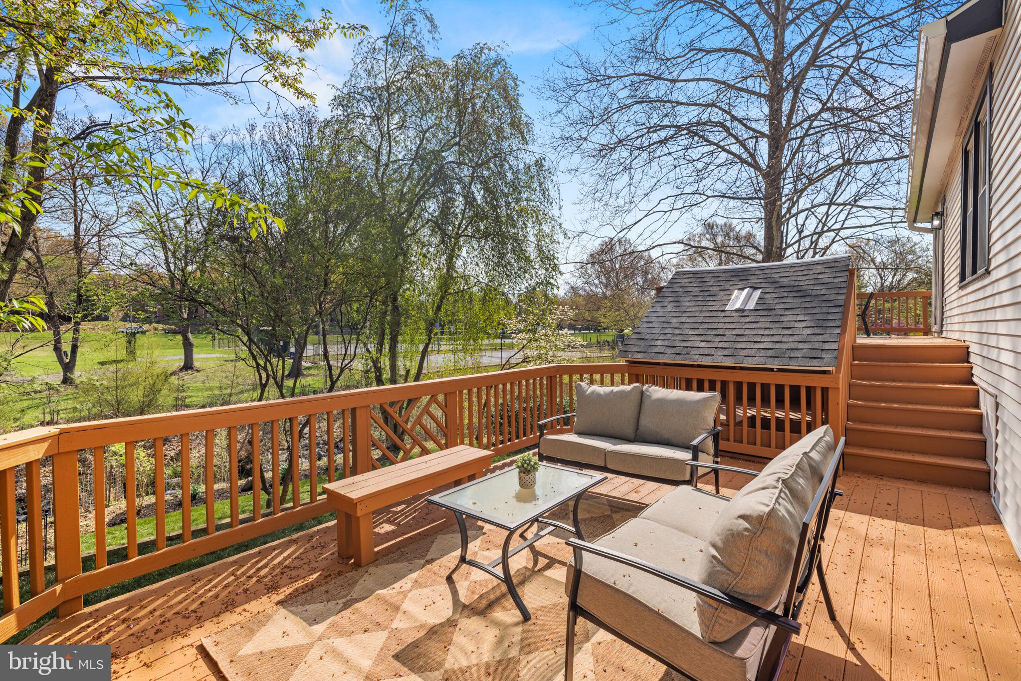 HUNTERS TRACE - Residential