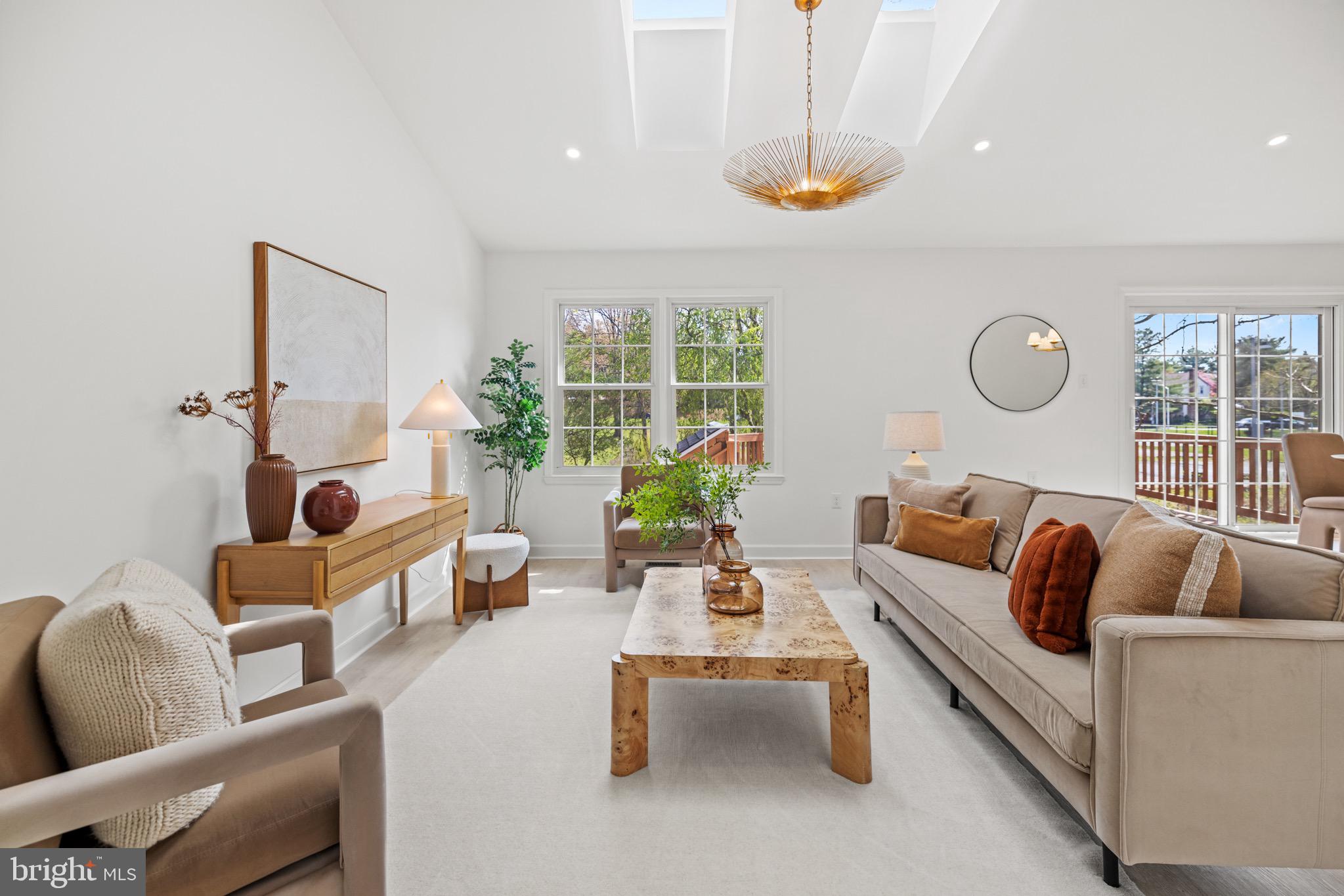 HUNTERS TRACE - Residential