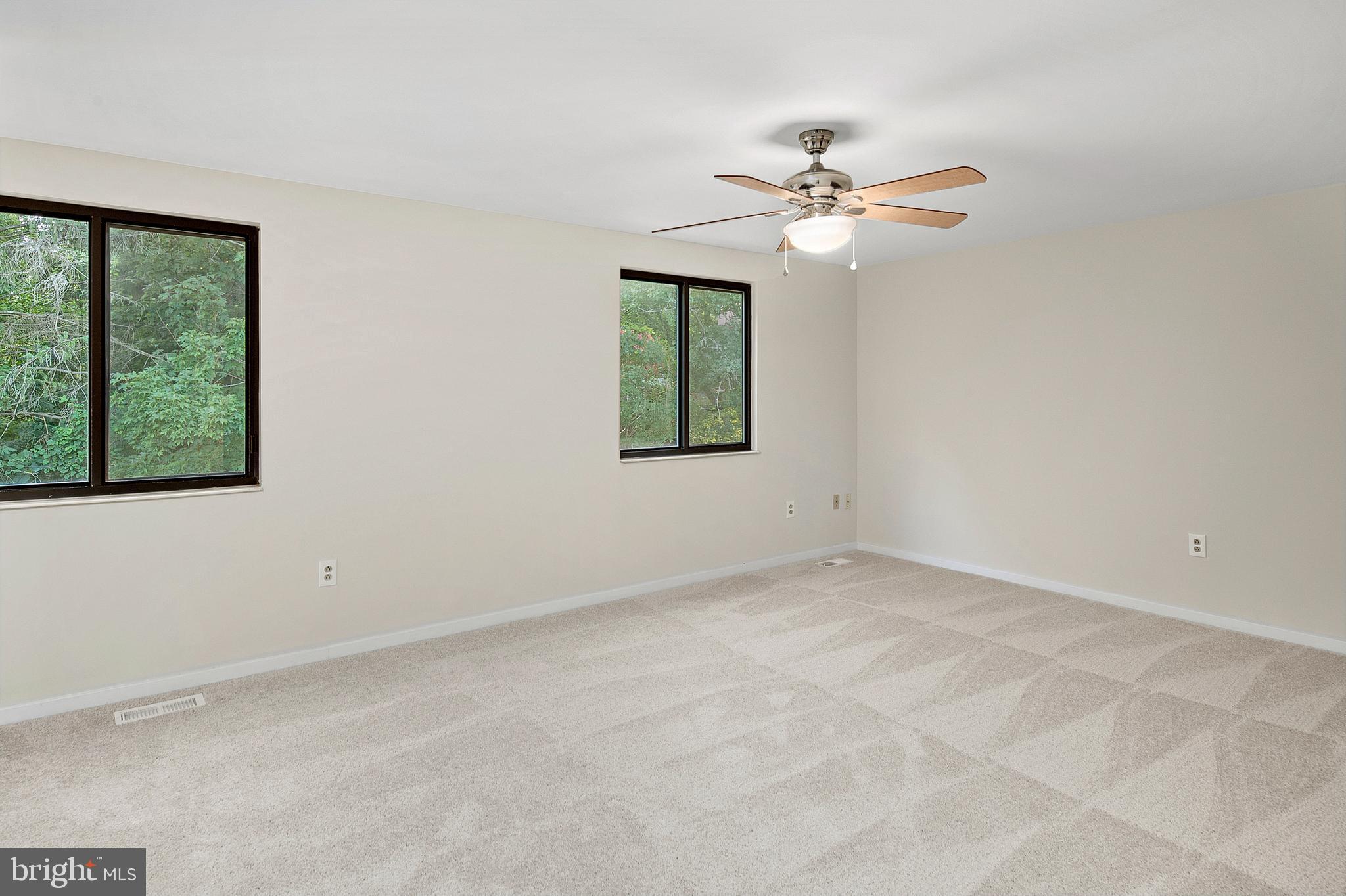 VILLAGE OF OWEN BROWN - Residential