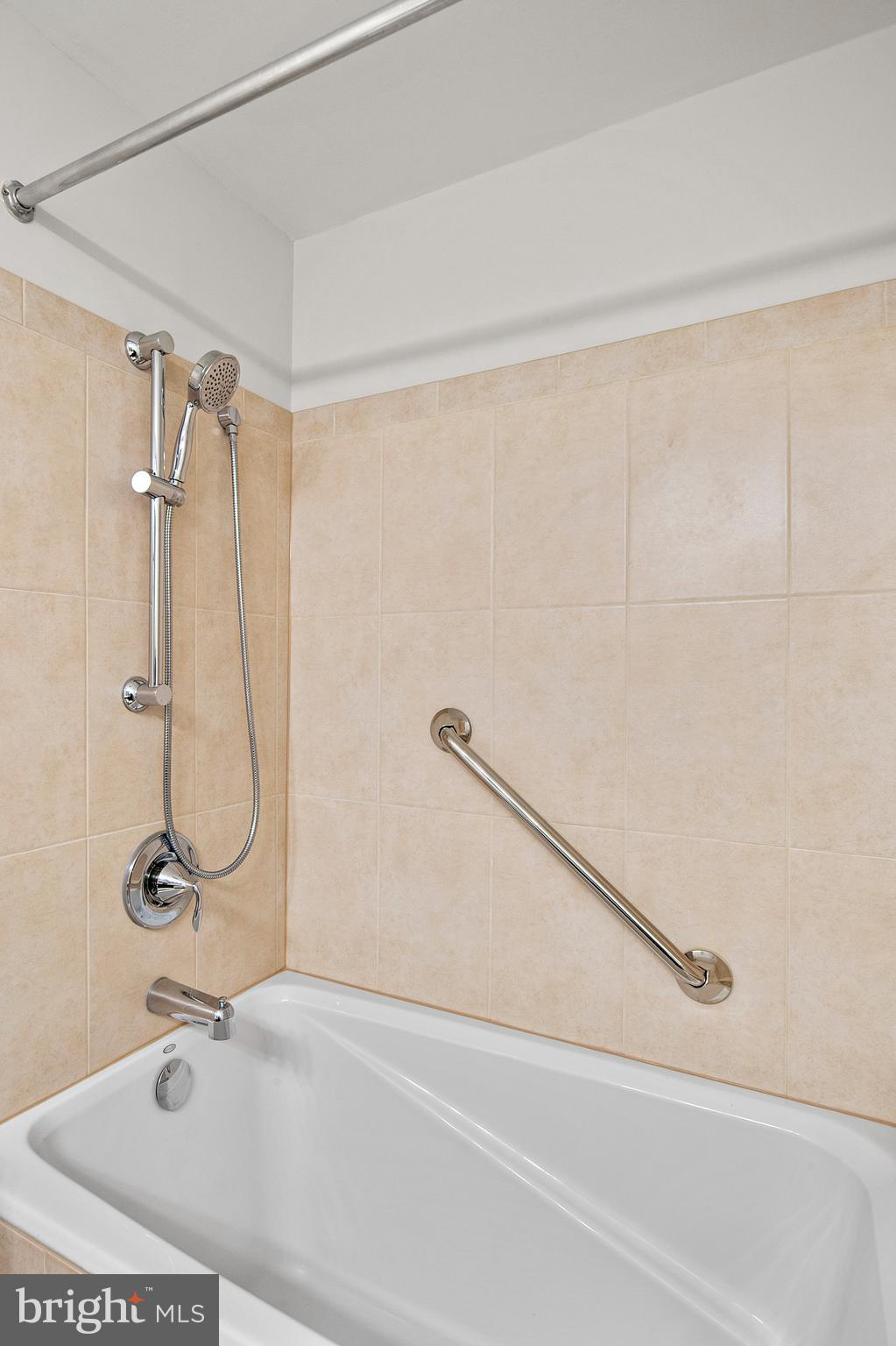 VILLAGE OF OWEN BROWN - Residential