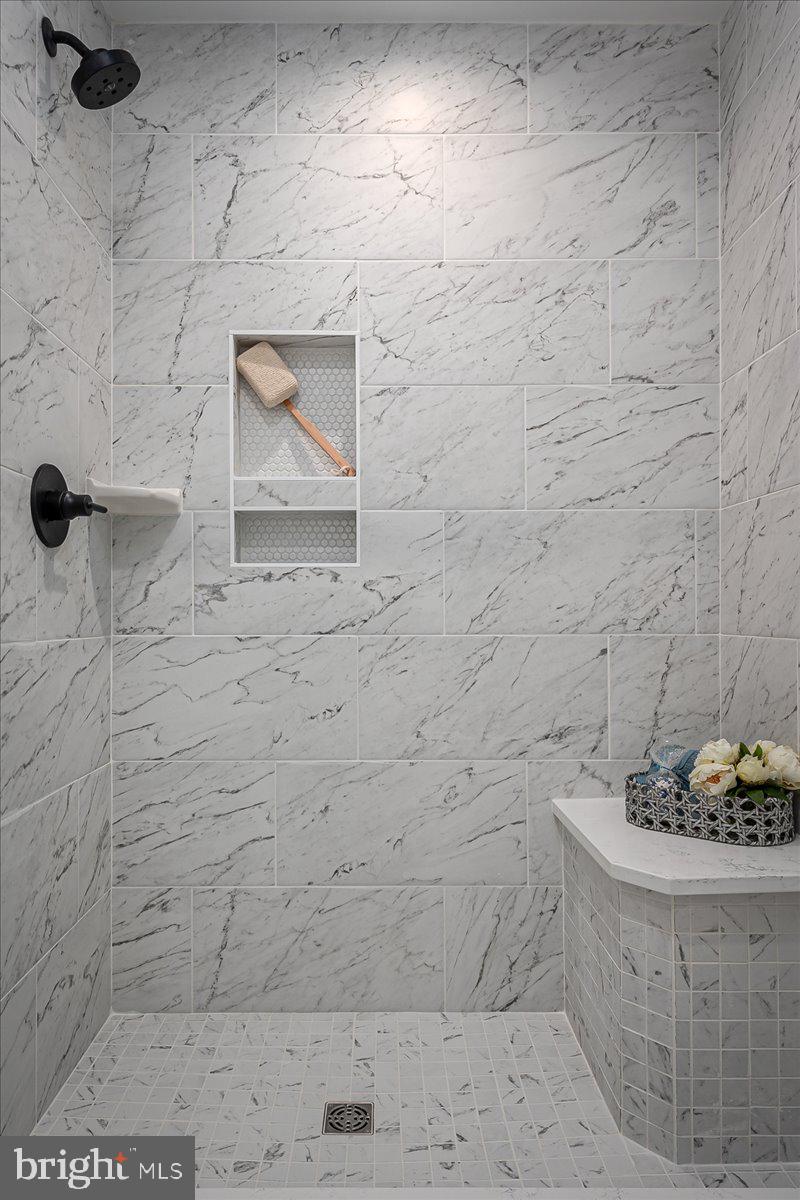 SHIPLEY OAKS - Residential