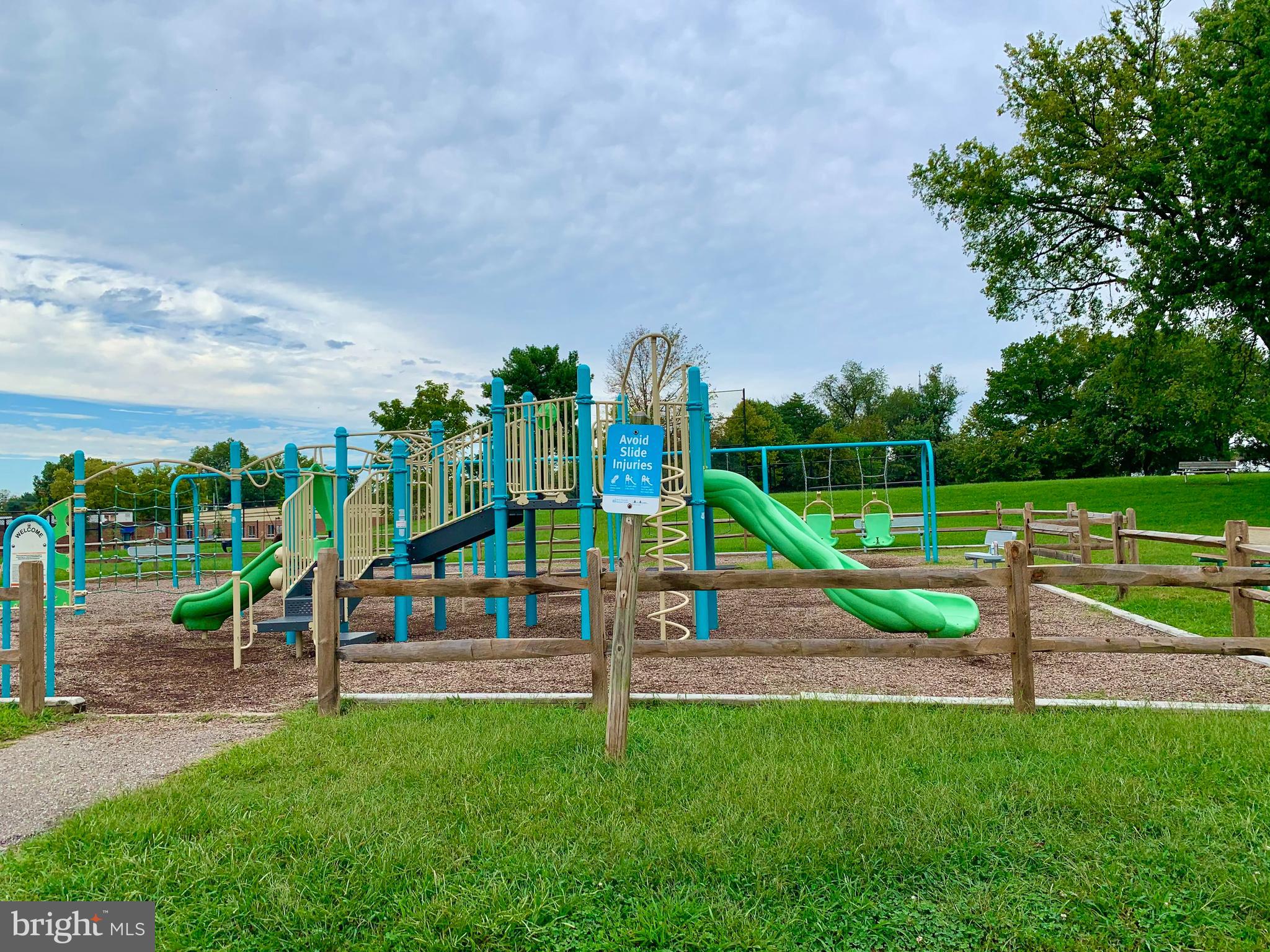 SHIPLEY OAKS - Residential