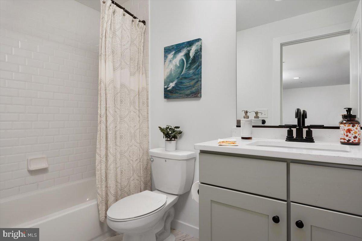 SHIPLEY OAKS - Residential