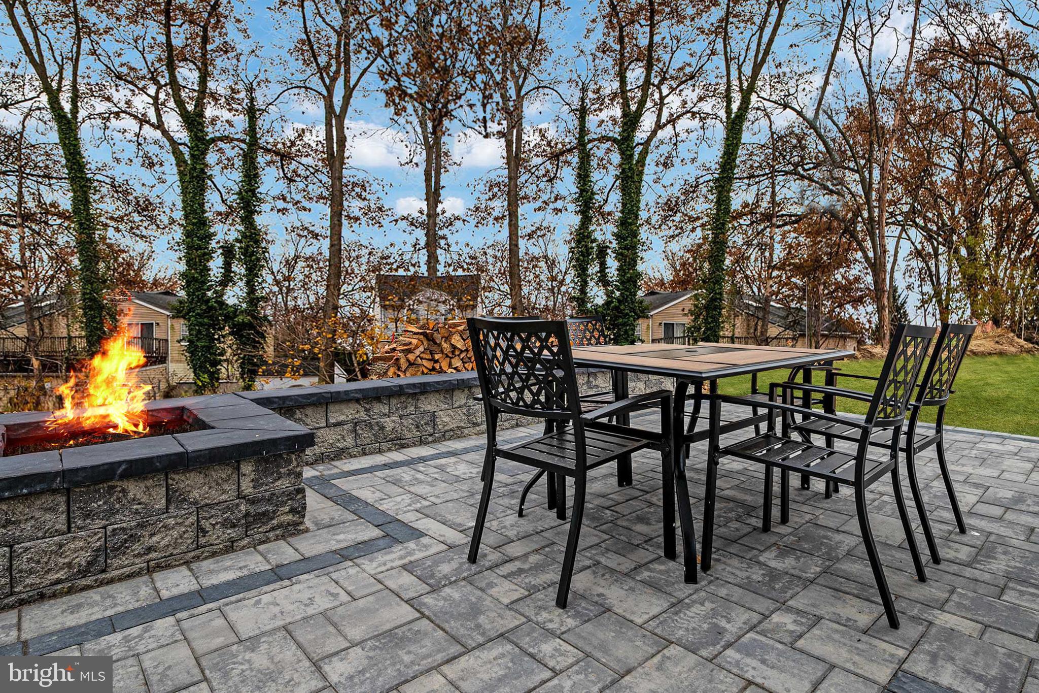 SHIPLEY OAKS - Residential