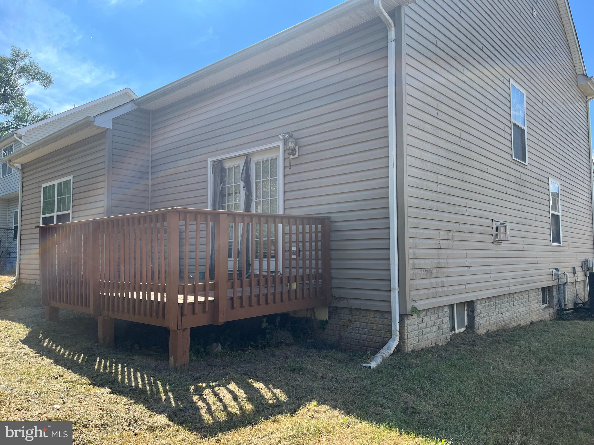 ROSEMONT ORCHARD - Residential Lease