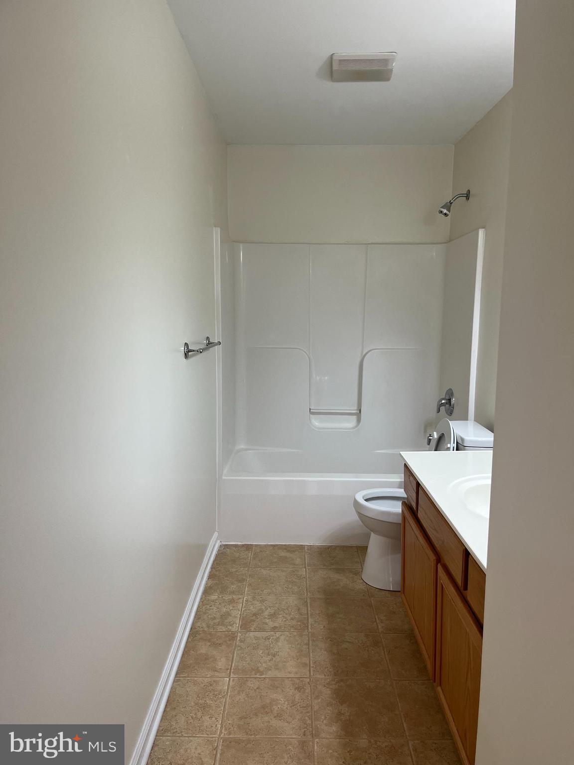 ROSEMONT ORCHARD - Residential Lease