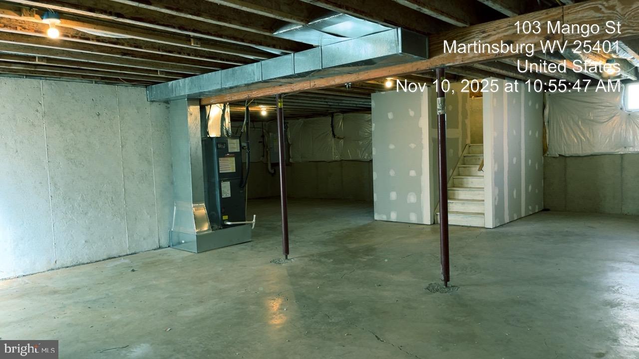 ROSEMONT ORCHARD - Residential Lease