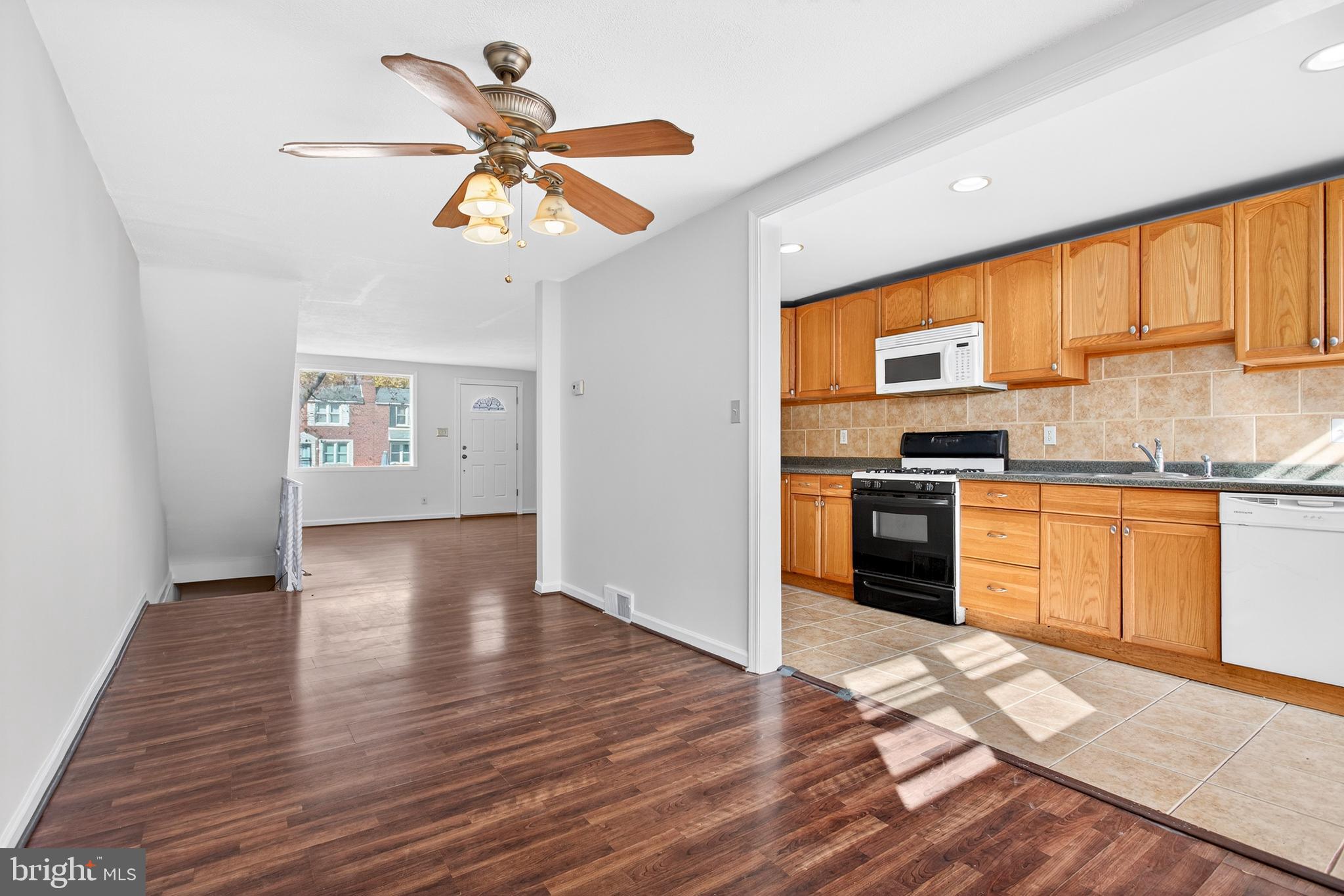 DELMAR VILLAGE - Residential