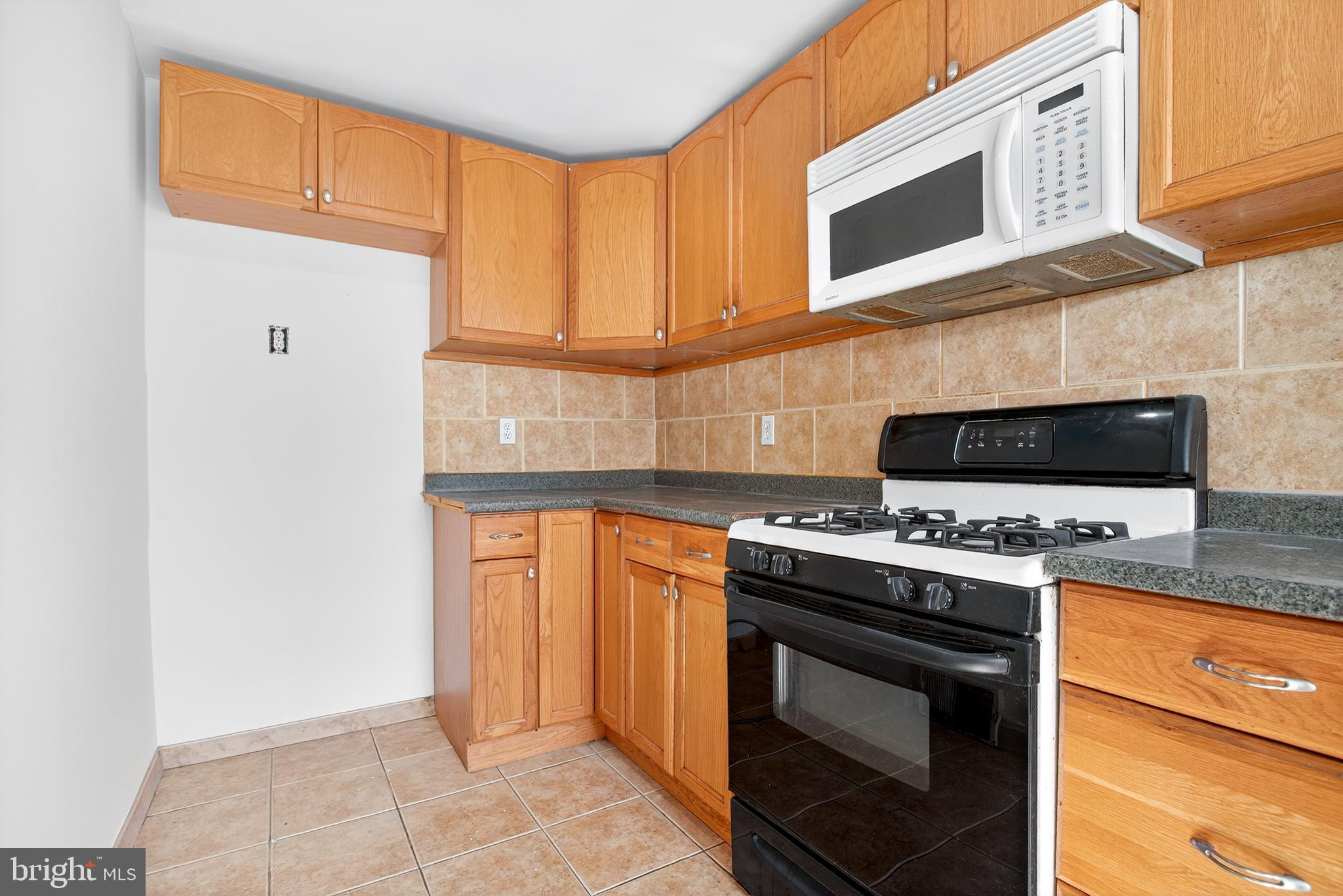 DELMAR VILLAGE - Residential