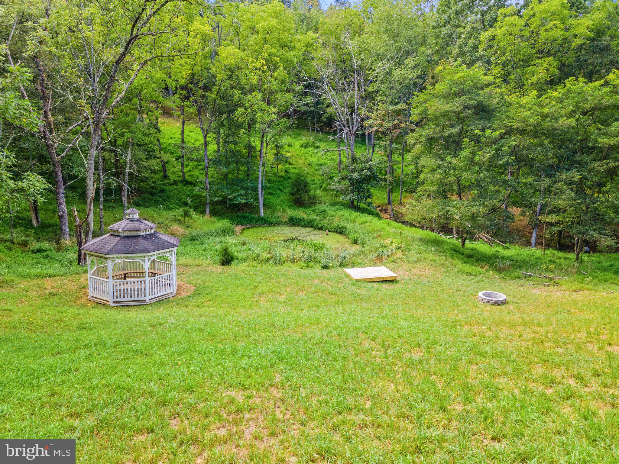 BARB MOUNTAIN ESTATES - Residential