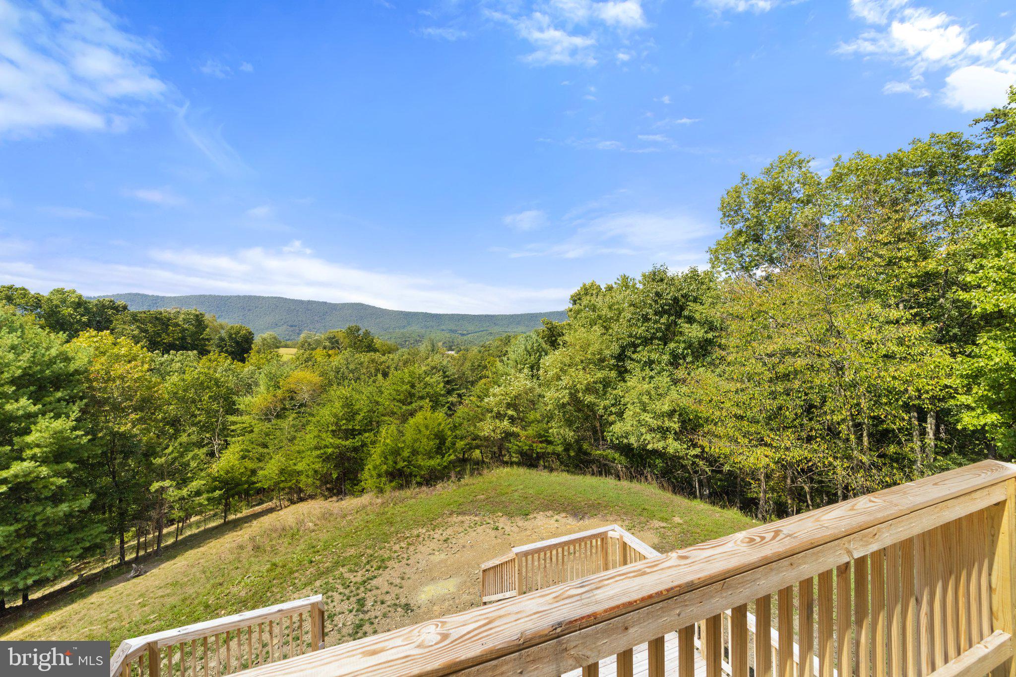 BARB MOUNTAIN ESTATES - Residential