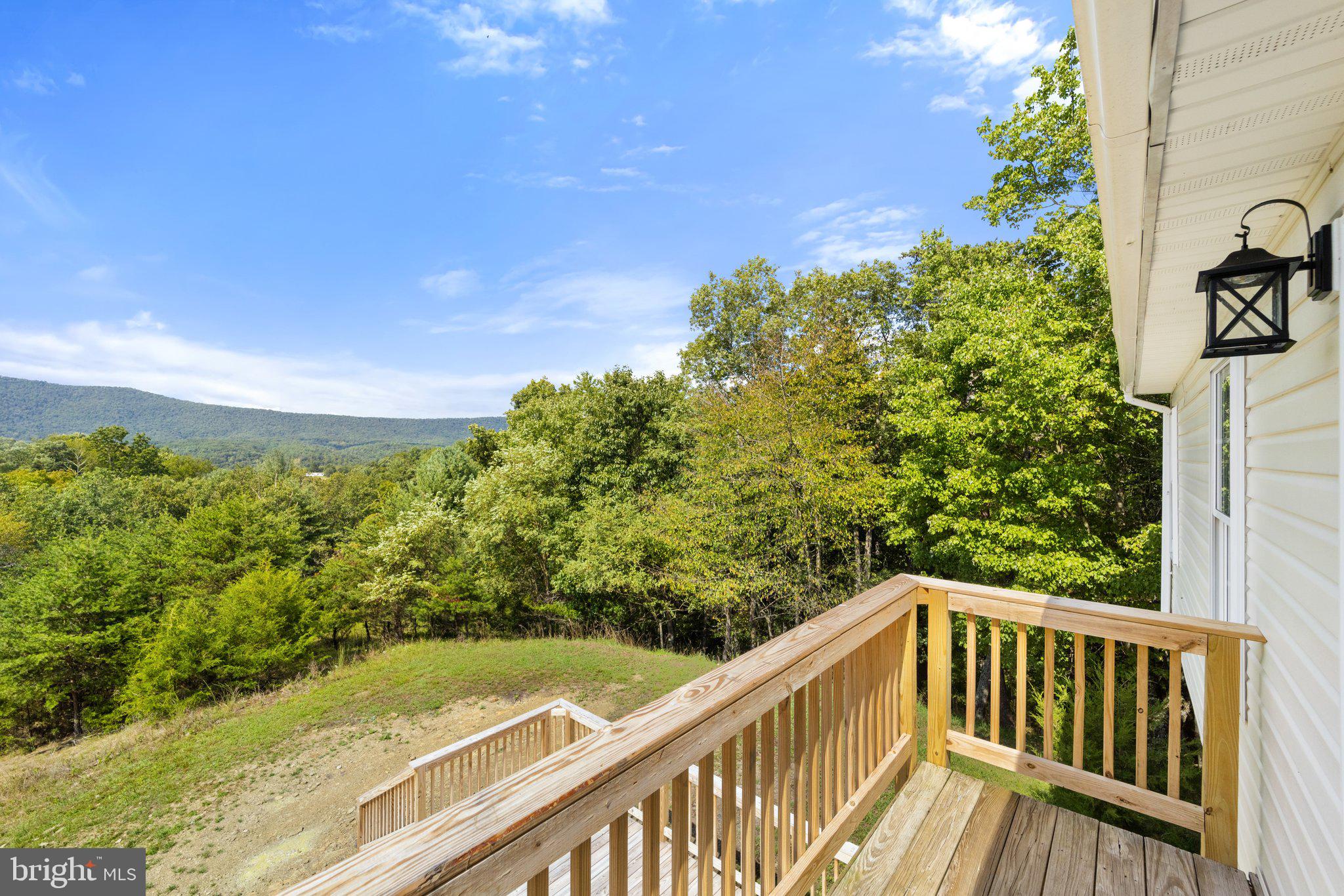 BARB MOUNTAIN ESTATES - Residential