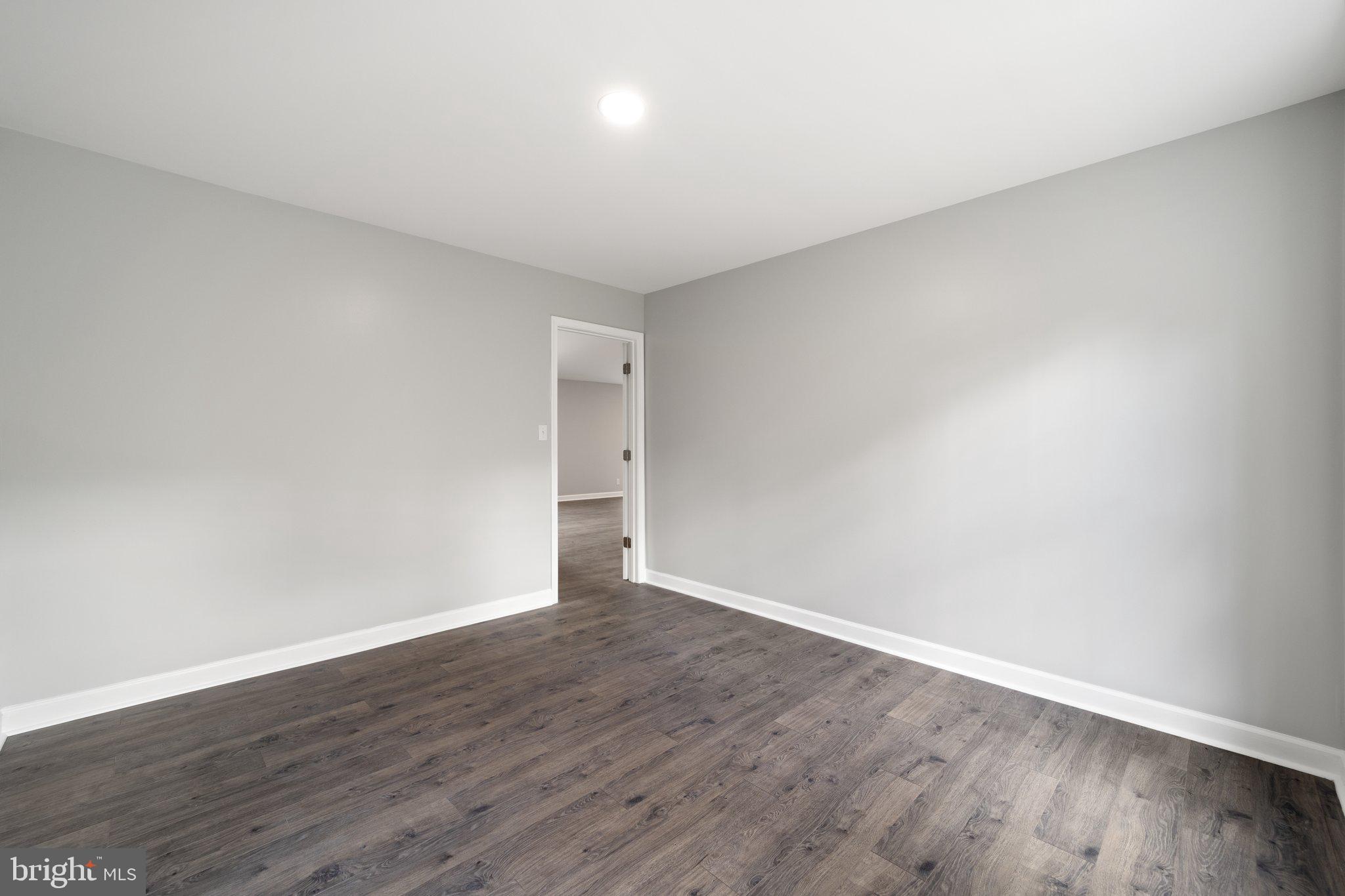 BARB MOUNTAIN ESTATES - Residential