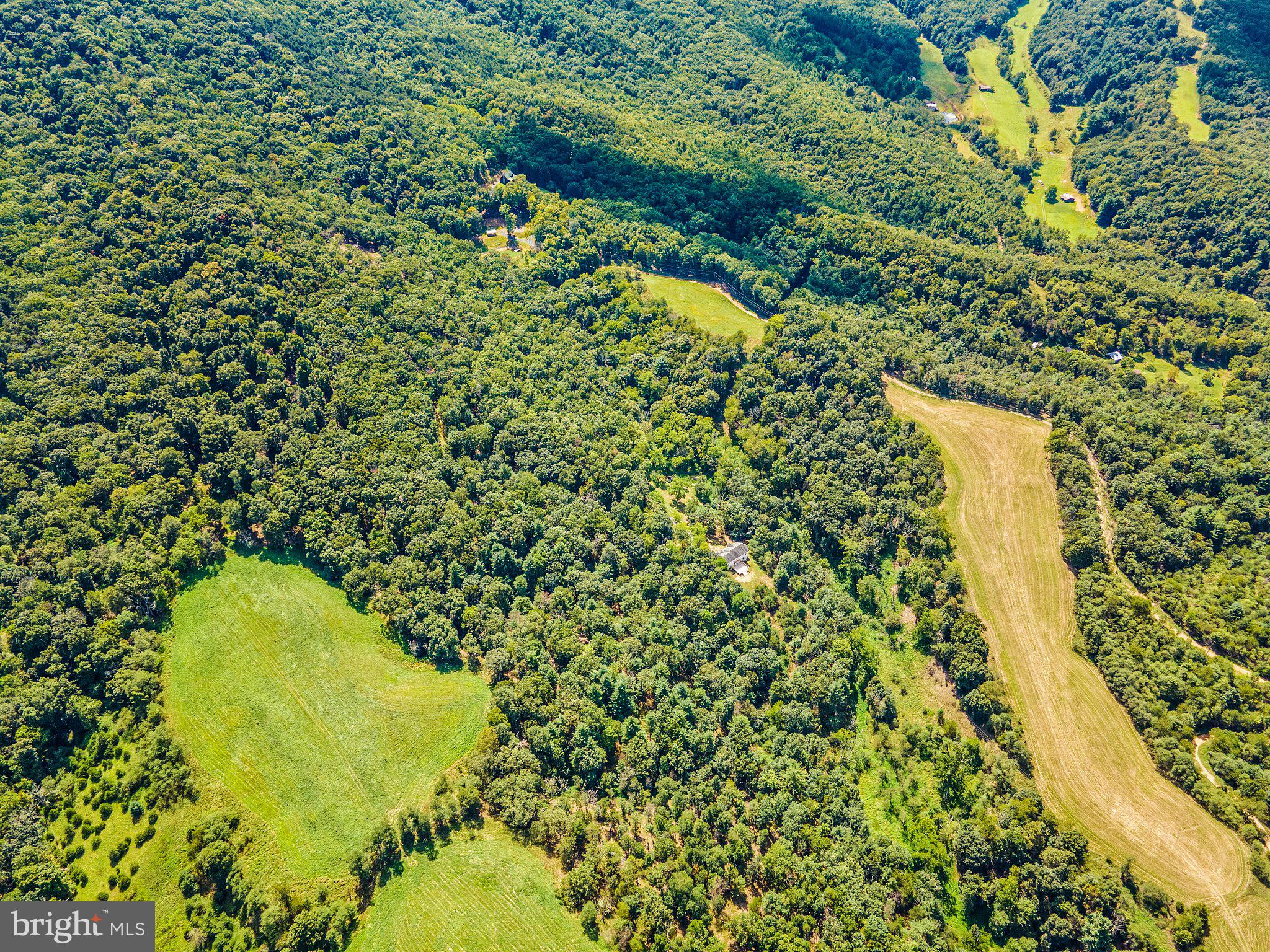 BARB MOUNTAIN ESTATES - Residential