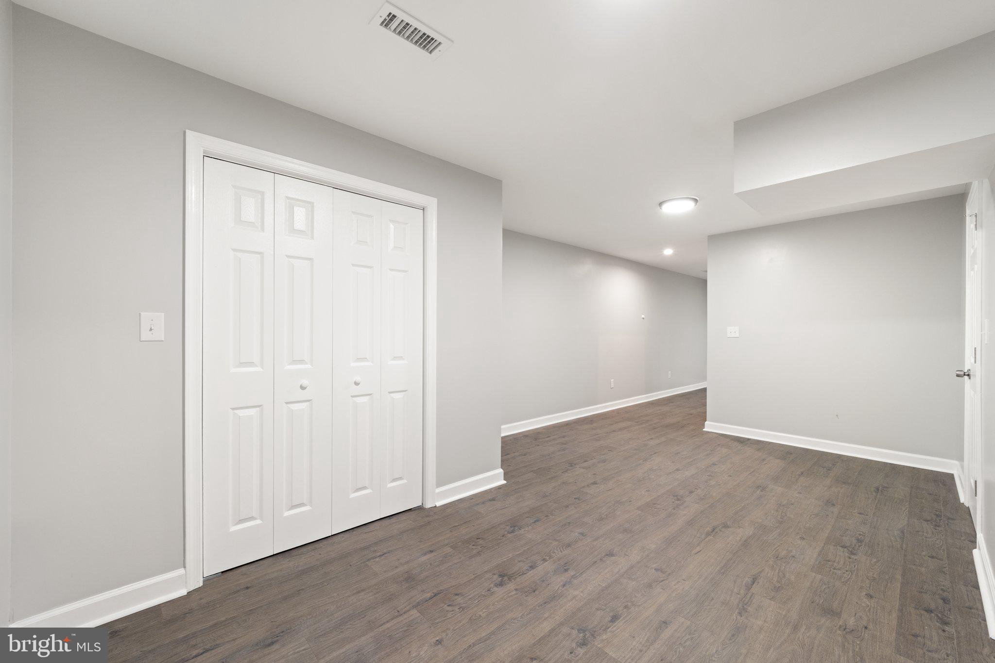 BARB MOUNTAIN ESTATES - Residential