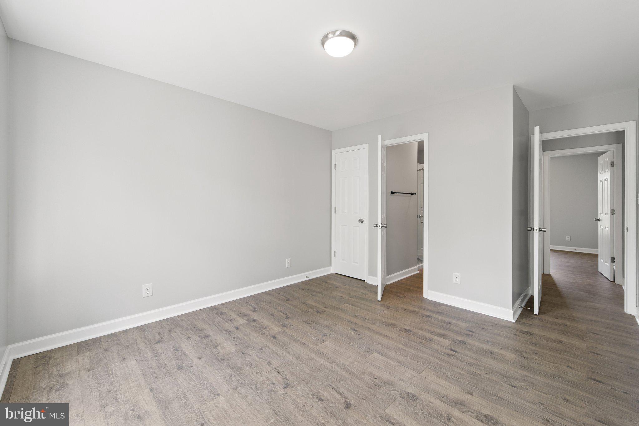 BARB MOUNTAIN ESTATES - Residential