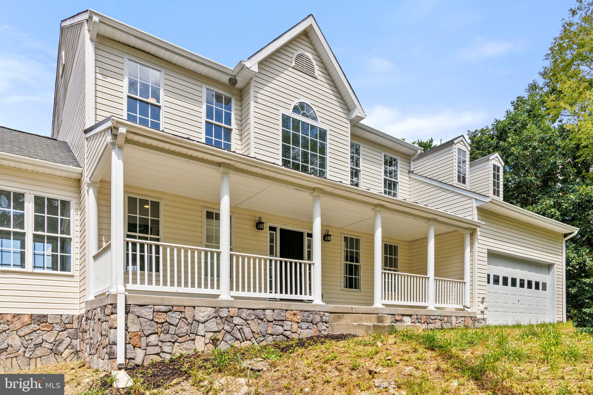 BARB MOUNTAIN ESTATES - Residential