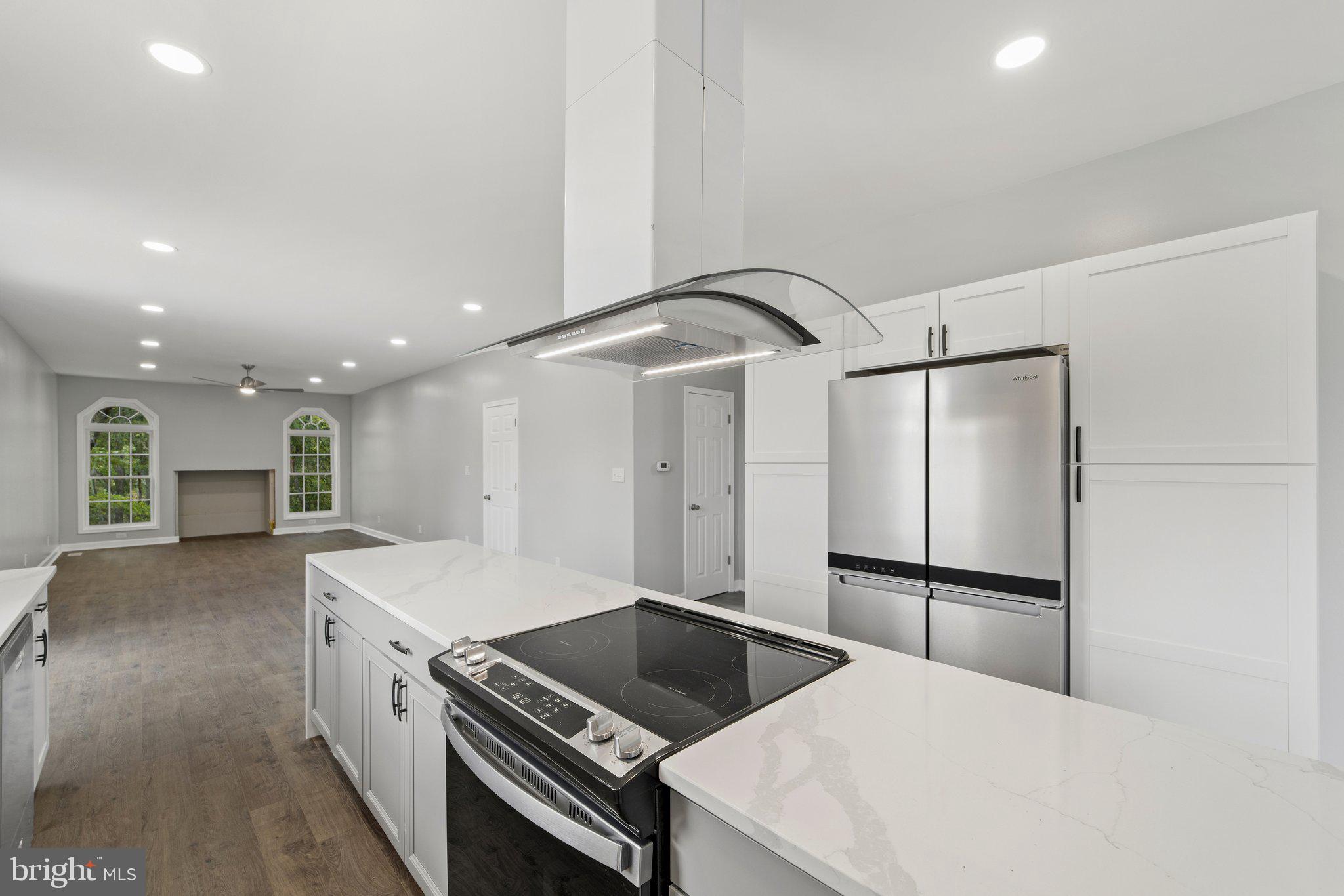 BARB MOUNTAIN ESTATES - Residential