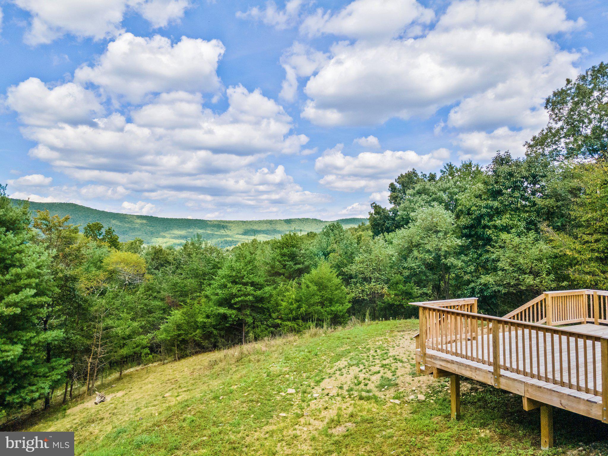 BARB MOUNTAIN ESTATES - Residential