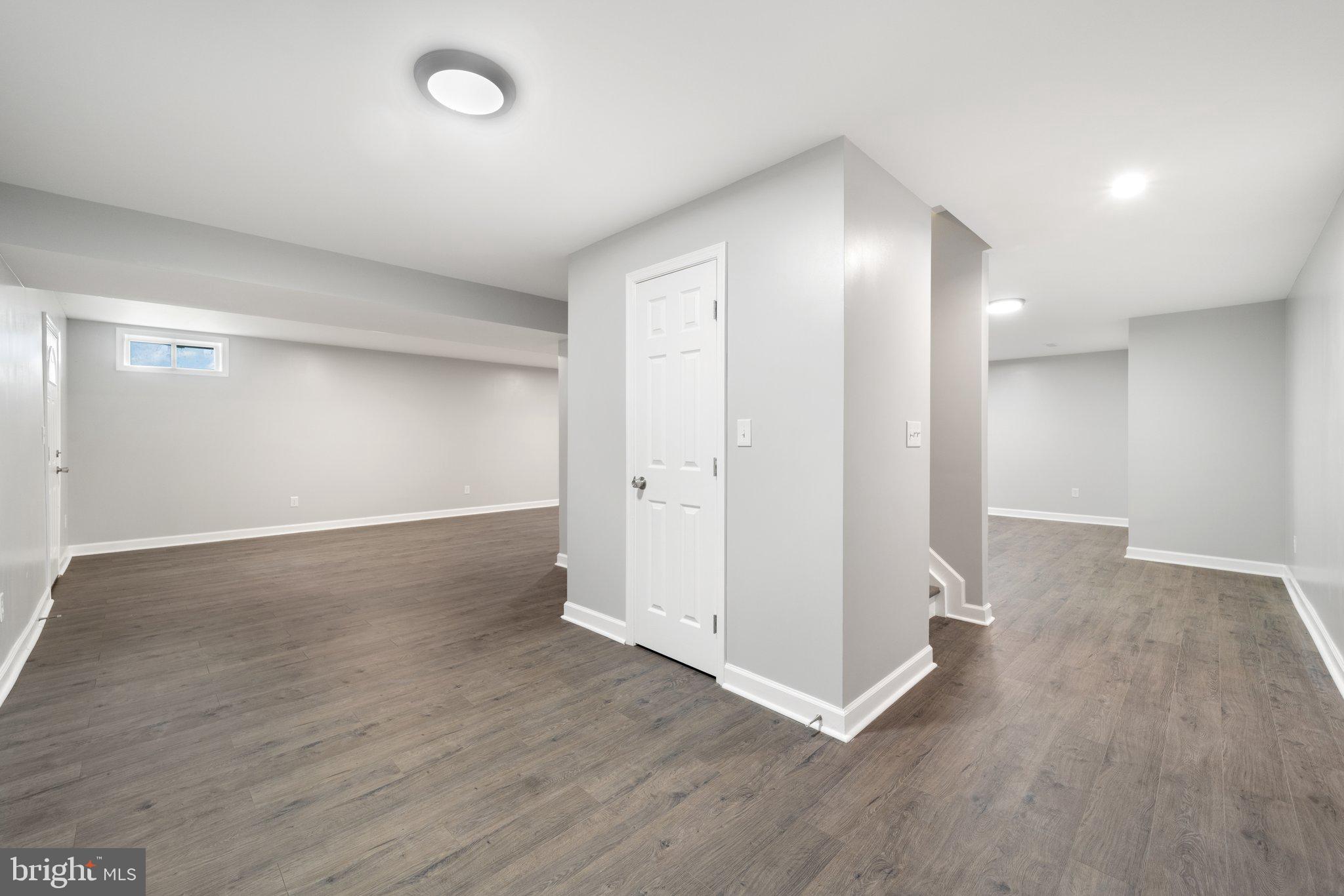 BARB MOUNTAIN ESTATES - Residential