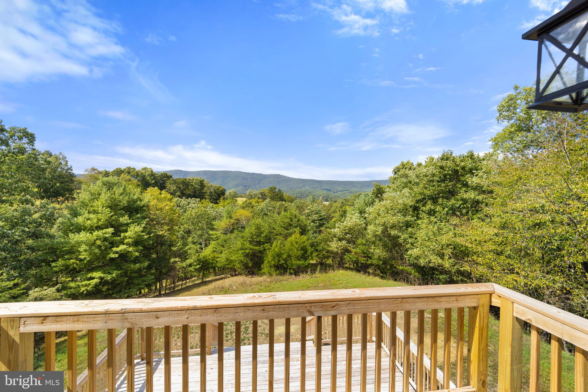 BARB MOUNTAIN ESTATES - Residential