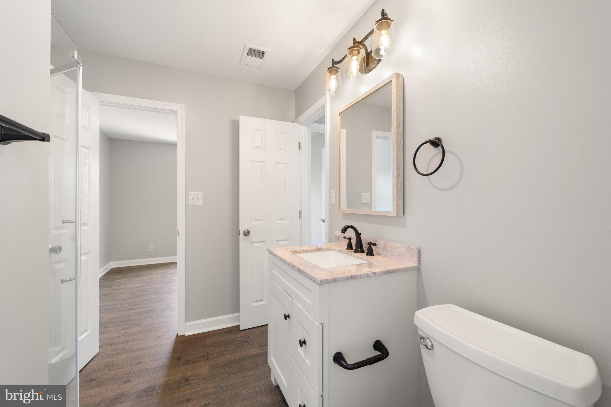 BARB MOUNTAIN ESTATES - Residential