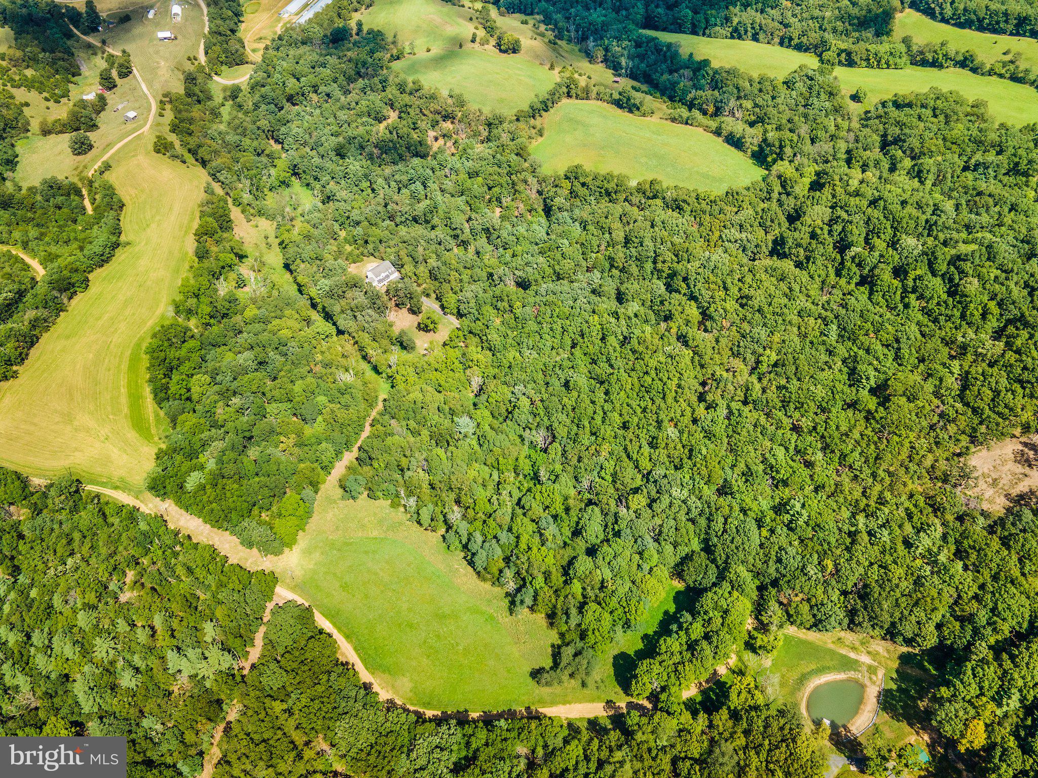 BARB MOUNTAIN ESTATES - Residential