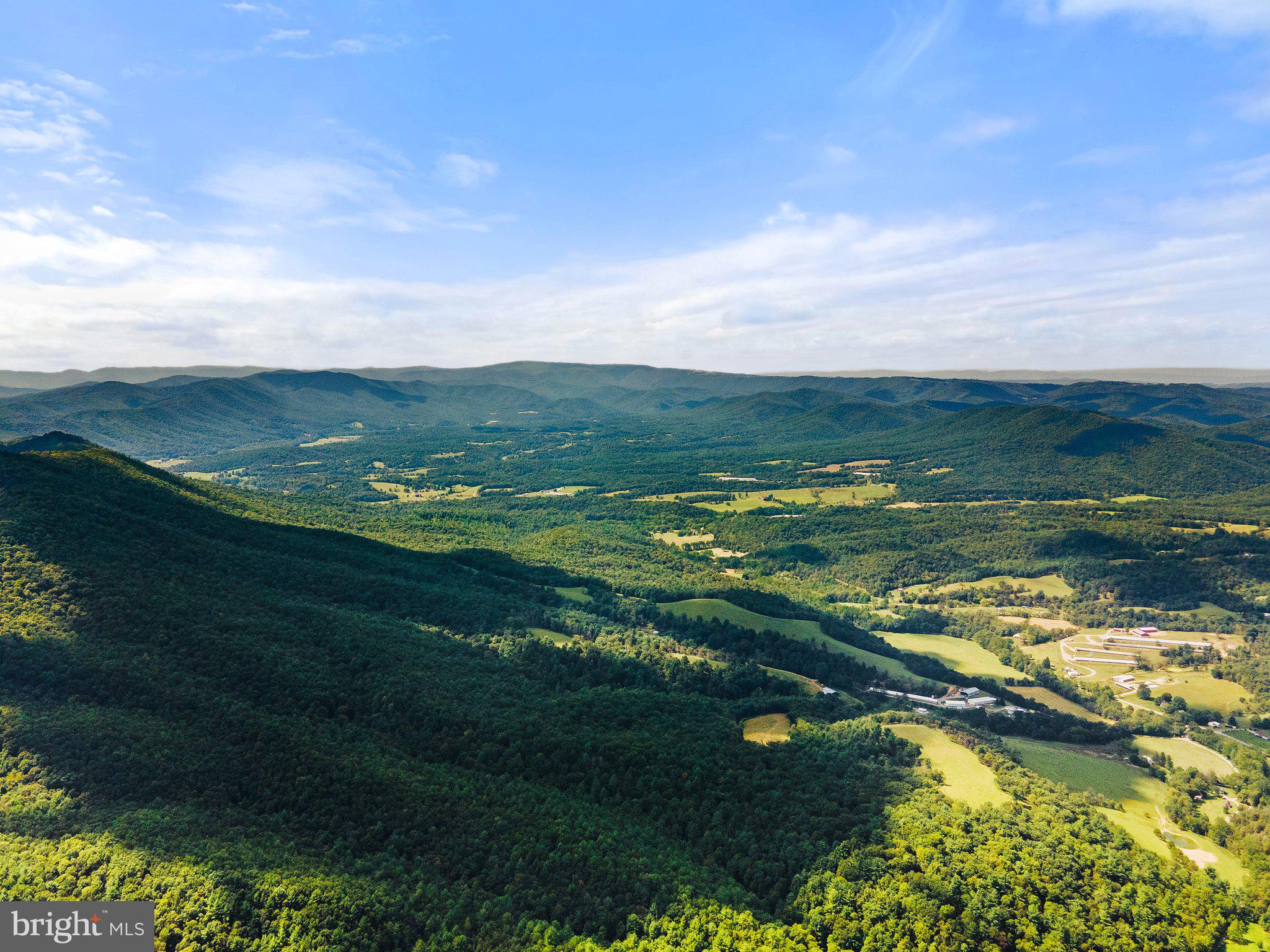BARB MOUNTAIN ESTATES - Residential