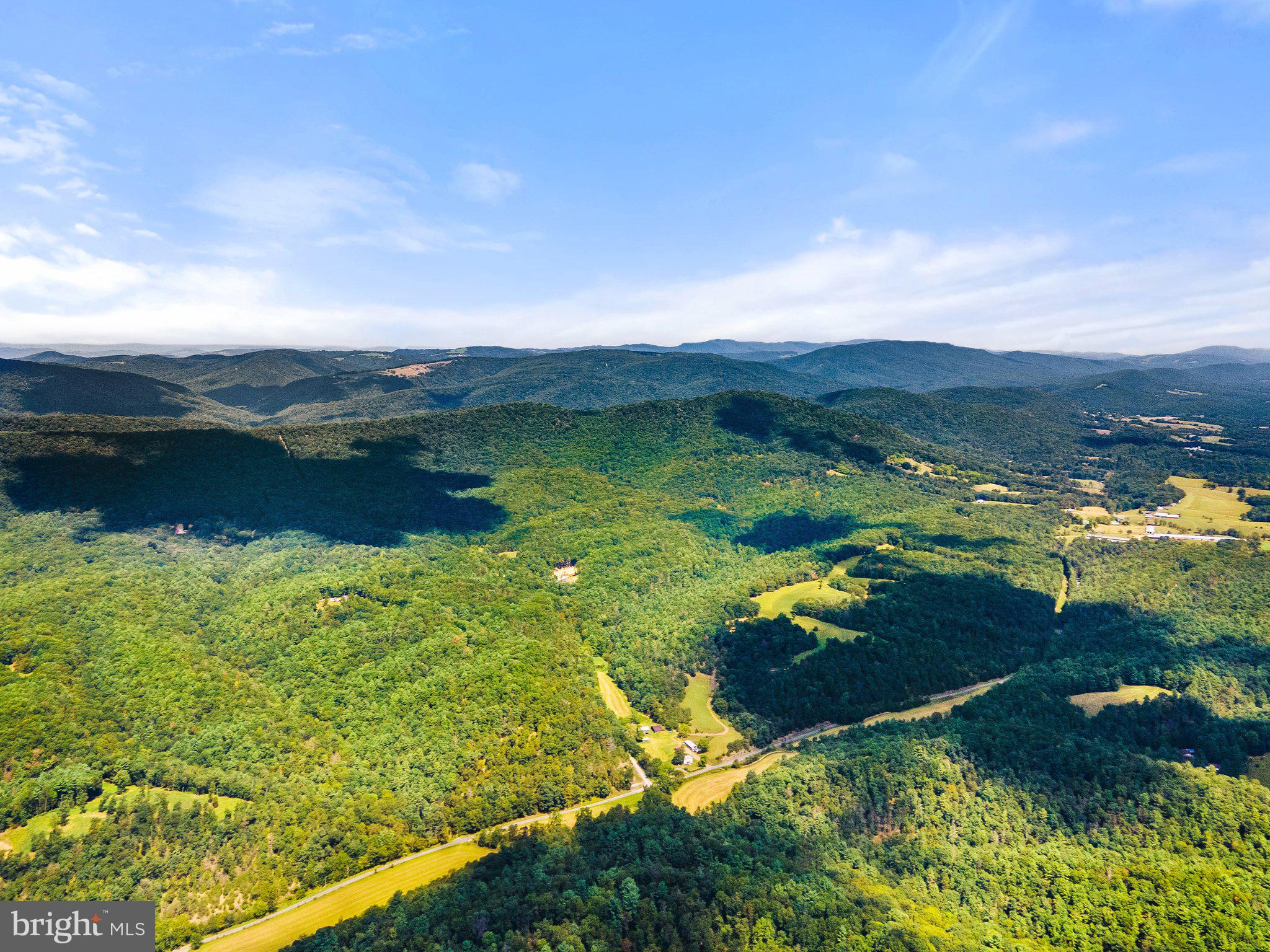 BARB MOUNTAIN ESTATES - Residential