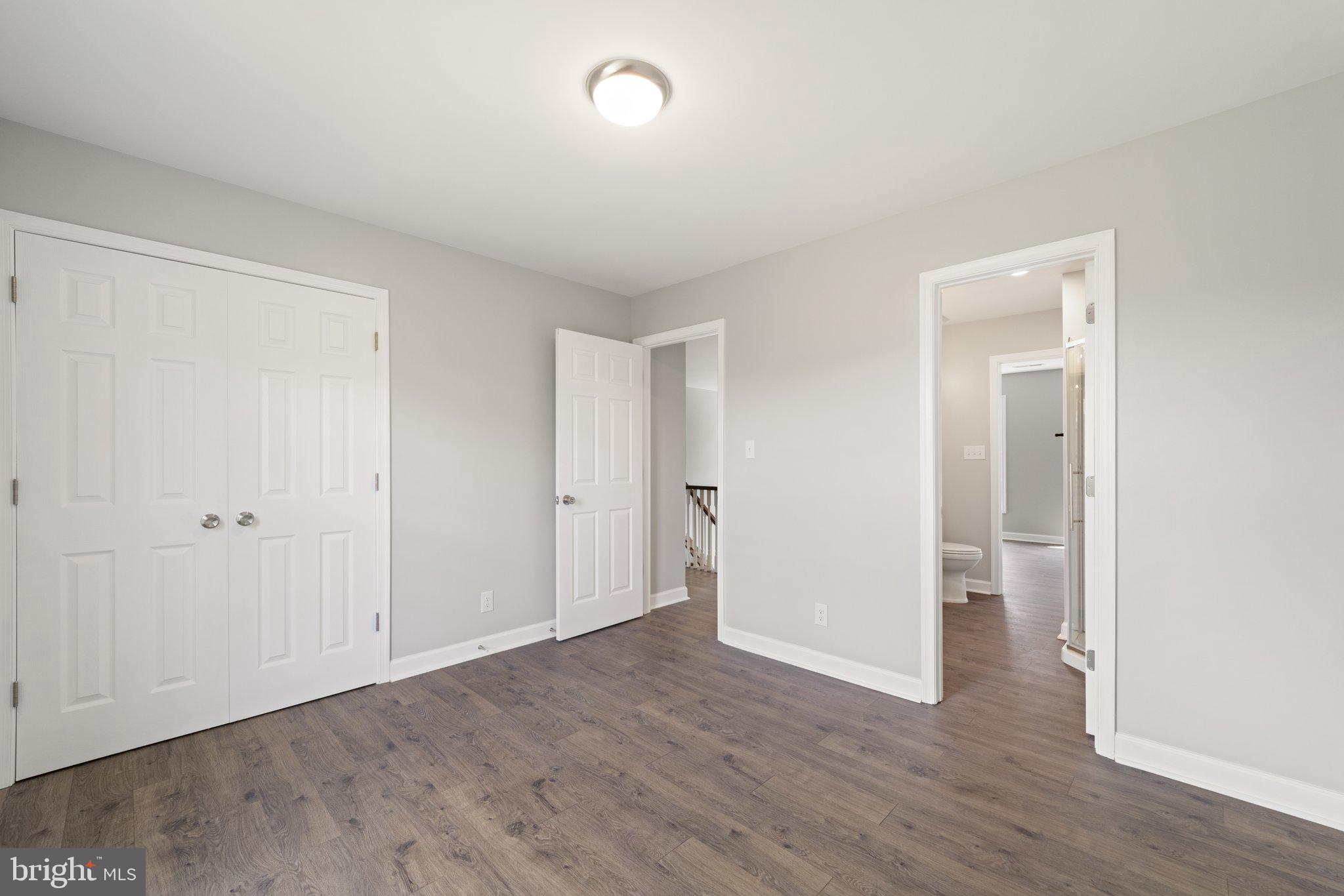 BARB MOUNTAIN ESTATES - Residential