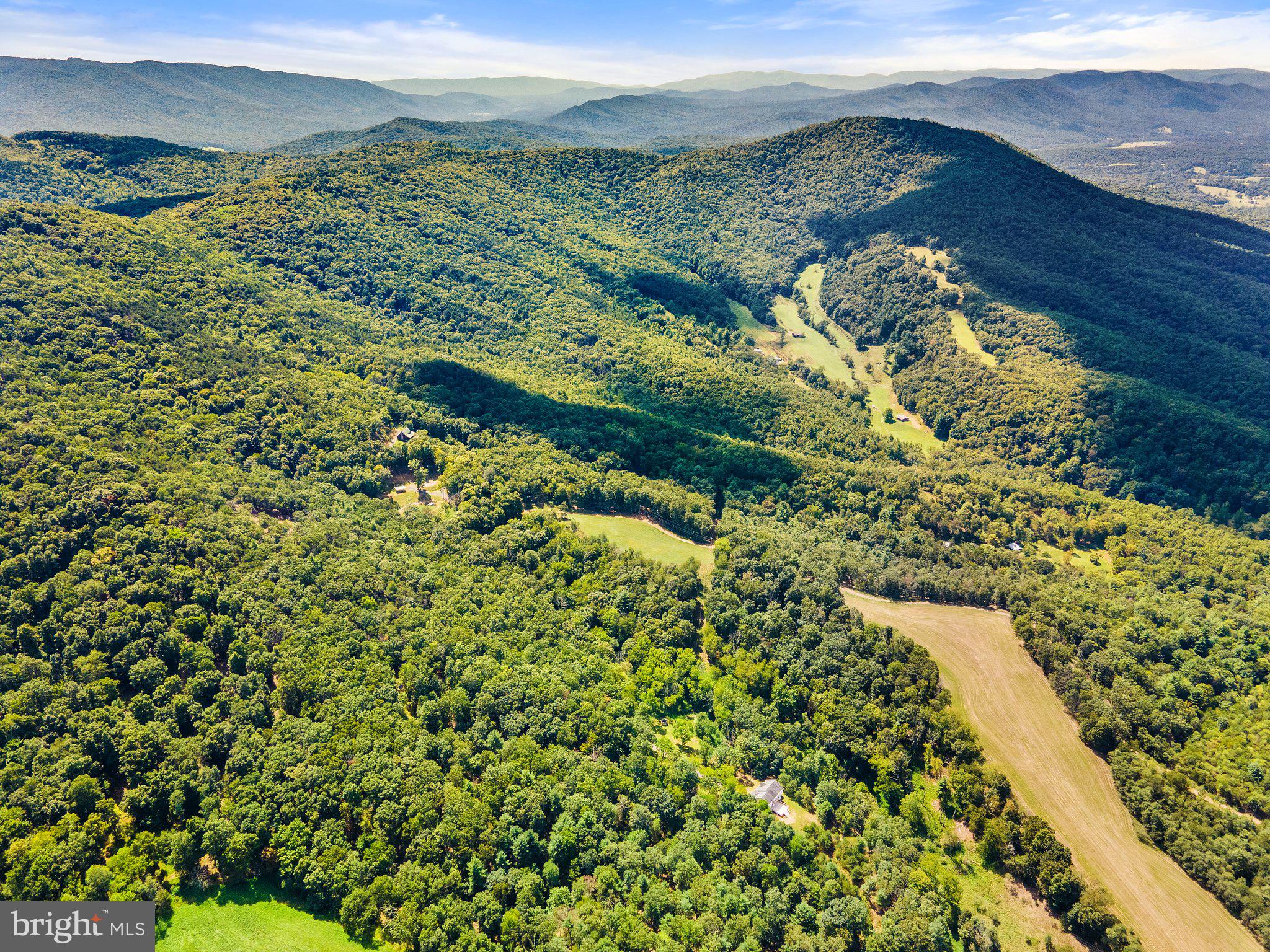 BARB MOUNTAIN ESTATES - Residential