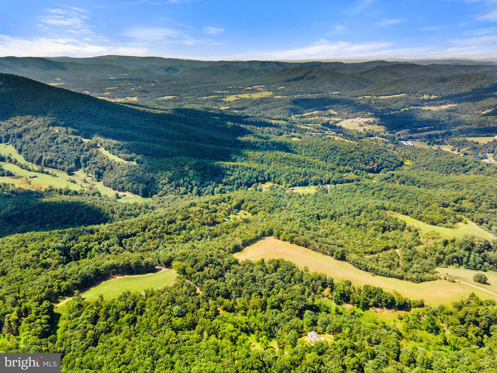 BARB MOUNTAIN ESTATES - Residential