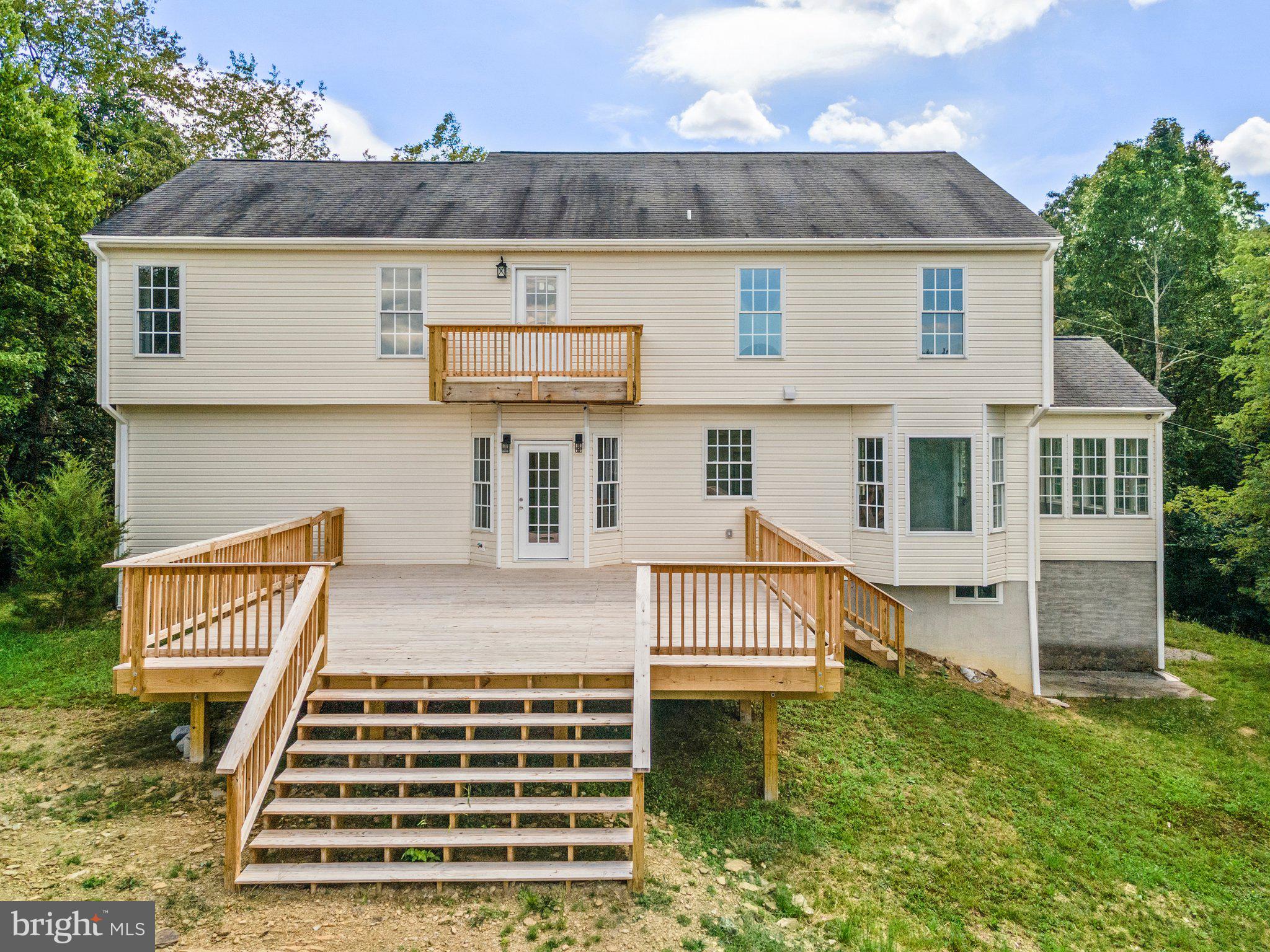 BARB MOUNTAIN ESTATES - Residential