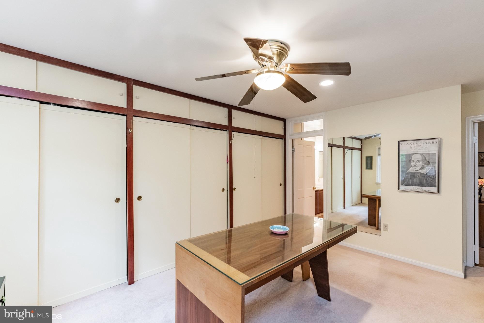 LUXMANOR - Residential