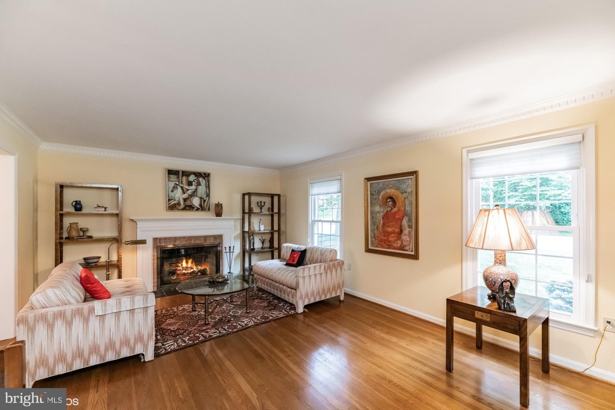 LUXMANOR - Residential