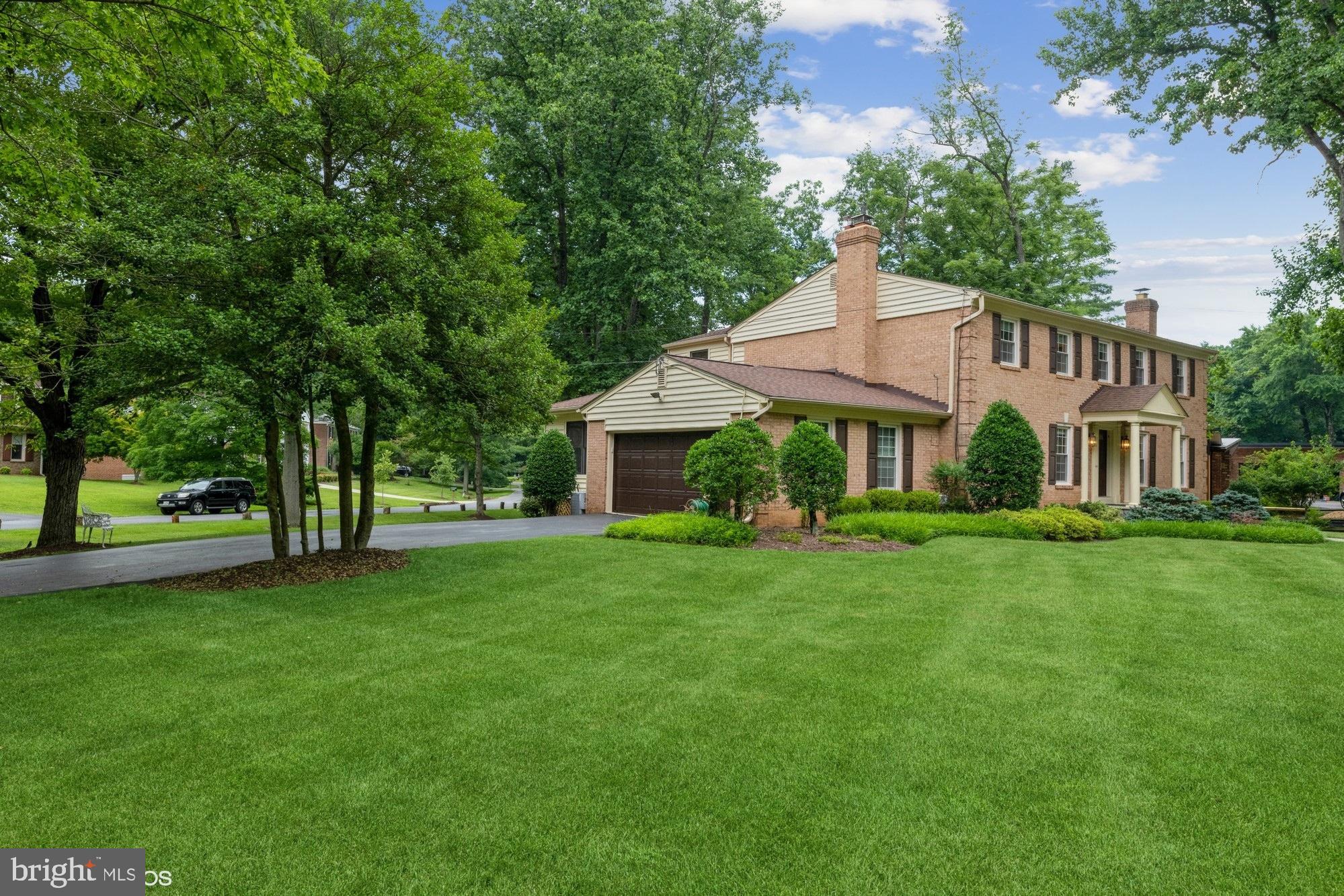 LUXMANOR - Residential