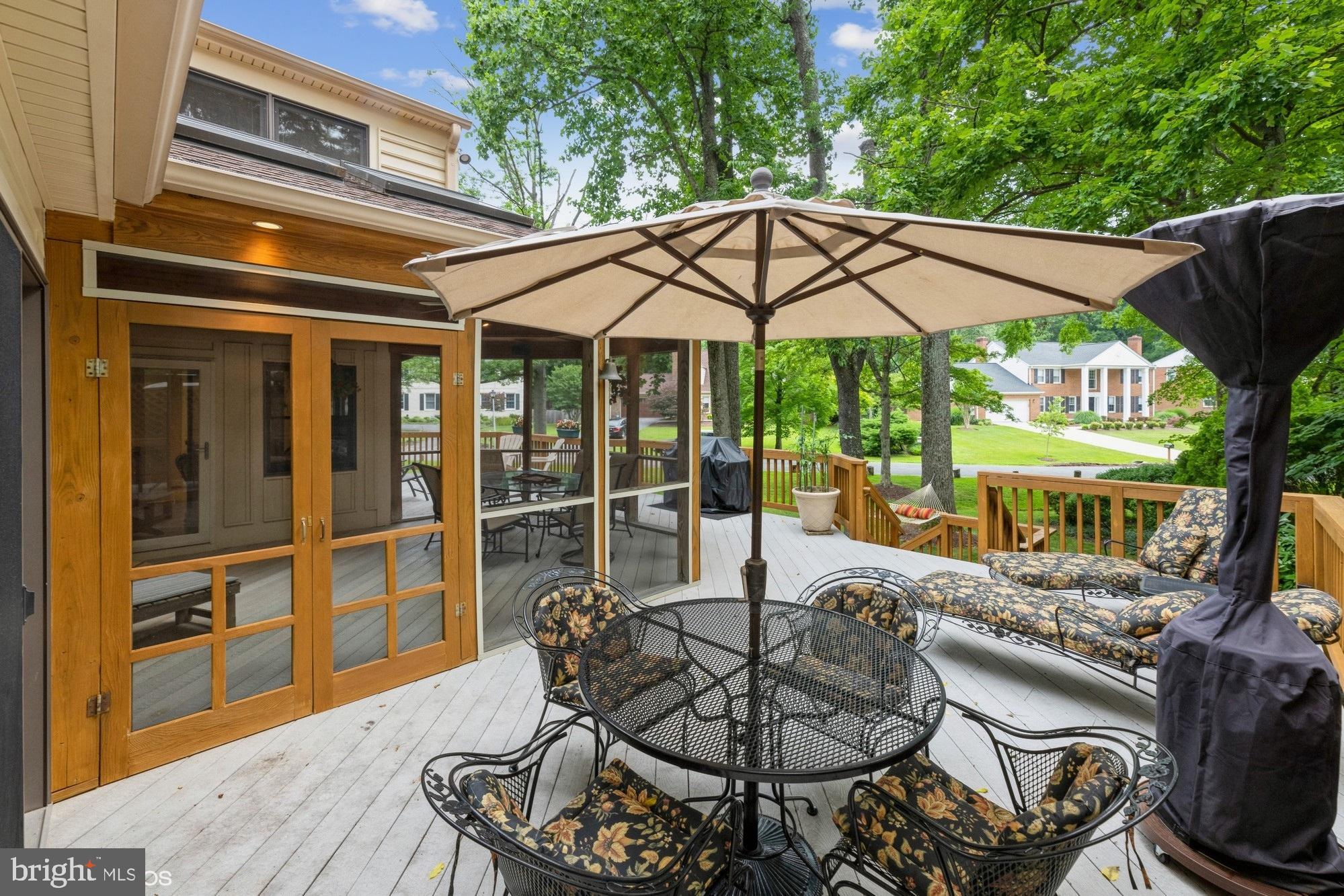 LUXMANOR - Residential