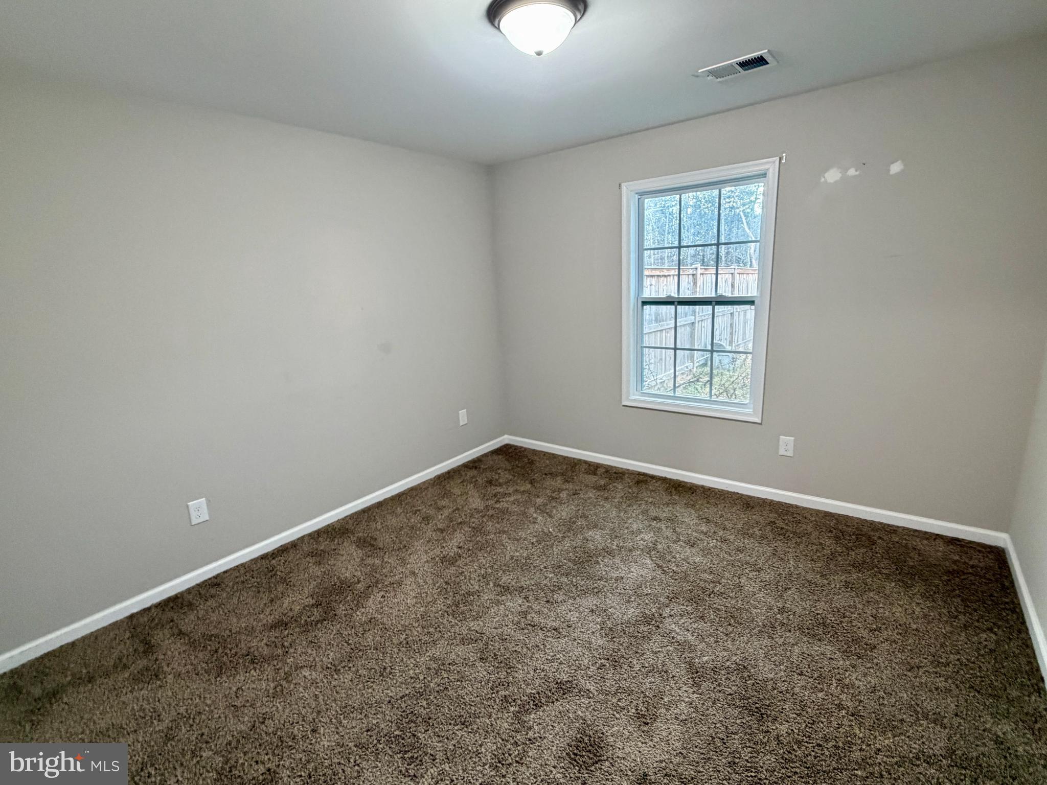 NADENBOUSCH PINES - Residential